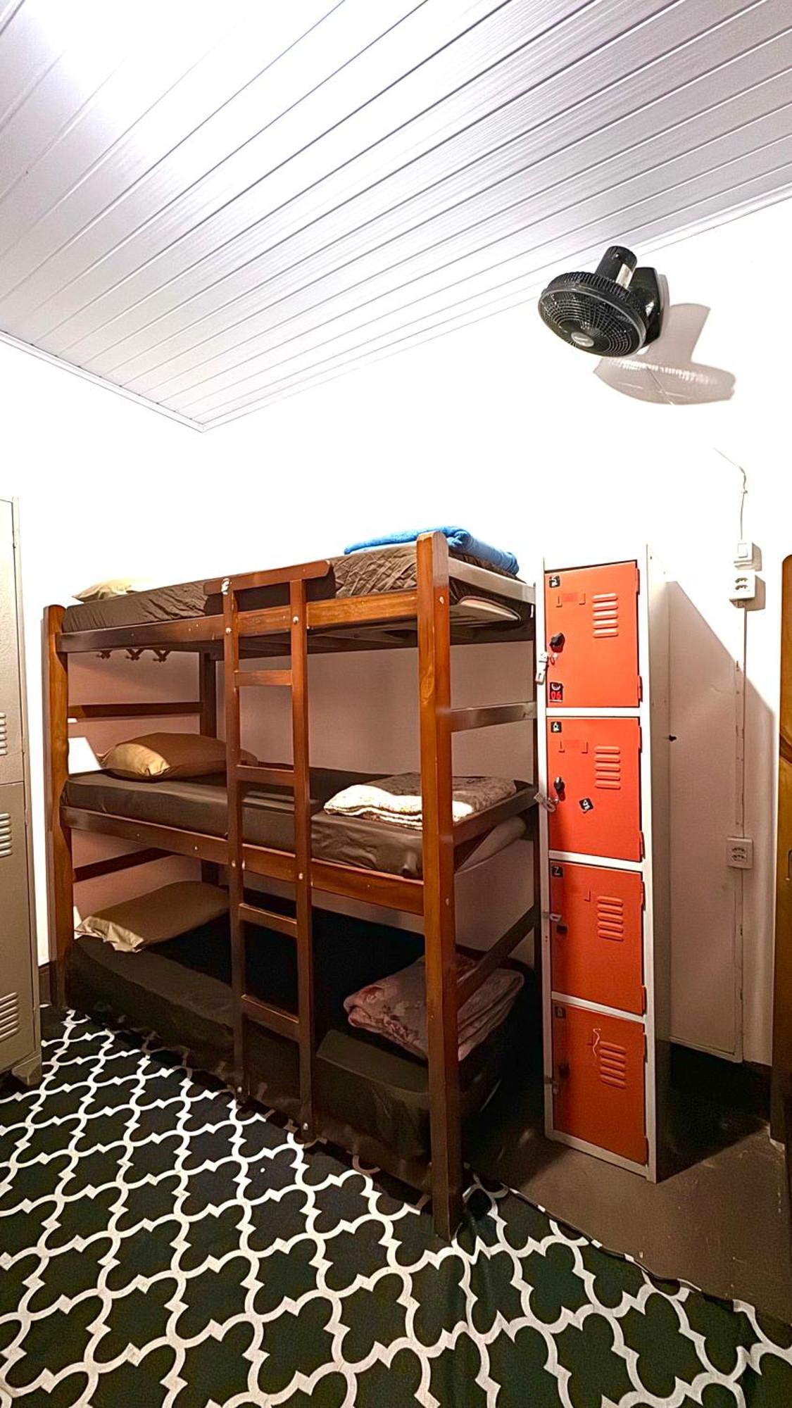 Bed 9-Bed Mixed Dormitory Room