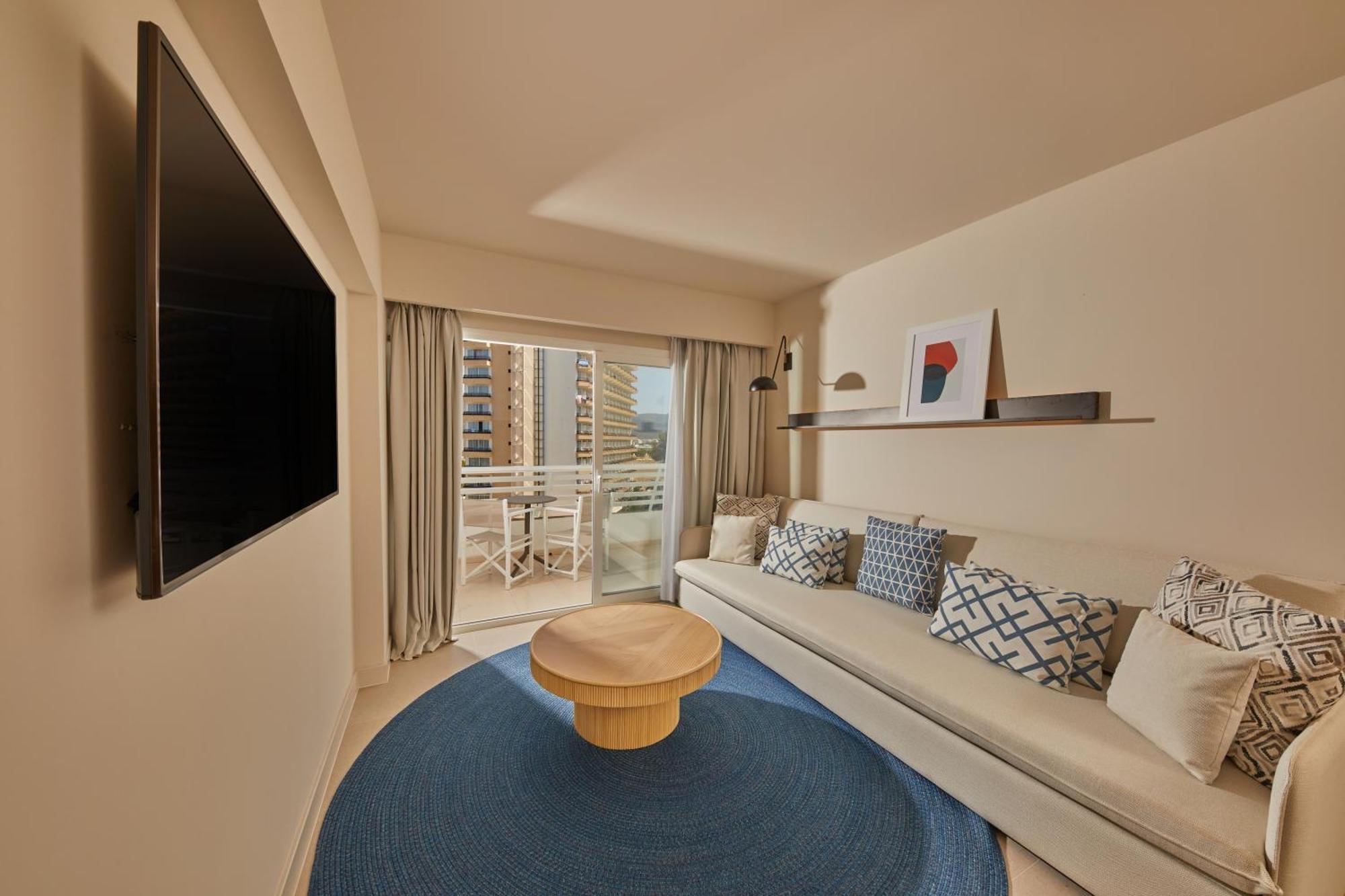 Queen Suite Sea View