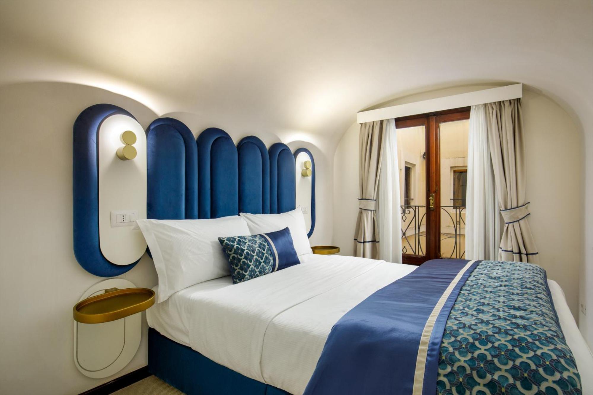 Two-Bedroom Deluxe Apartment