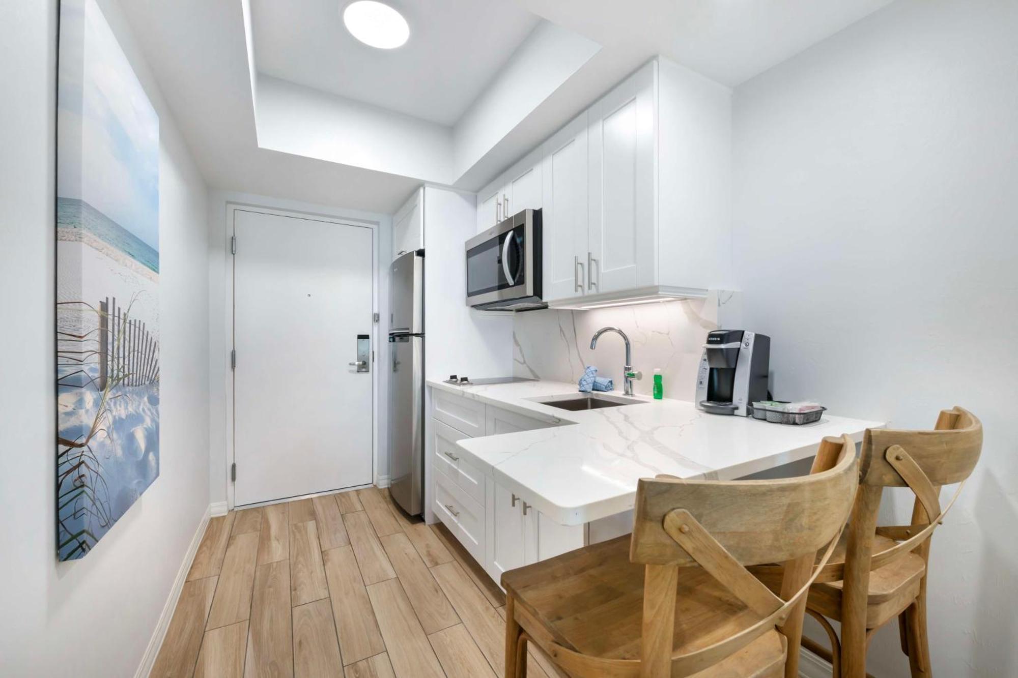 Double Room Two Double Beds Balcony Gulf View Kitchen Non-Smoking