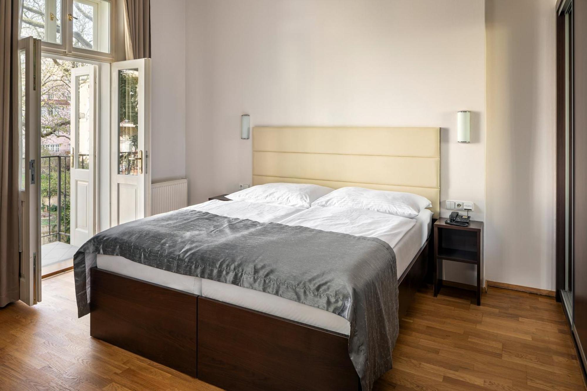 Superior Double Room Balcony