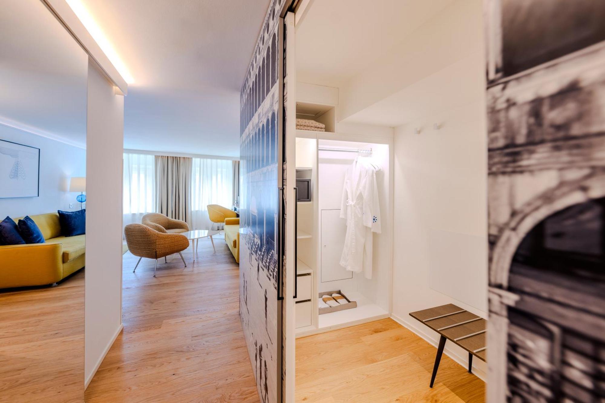Suite