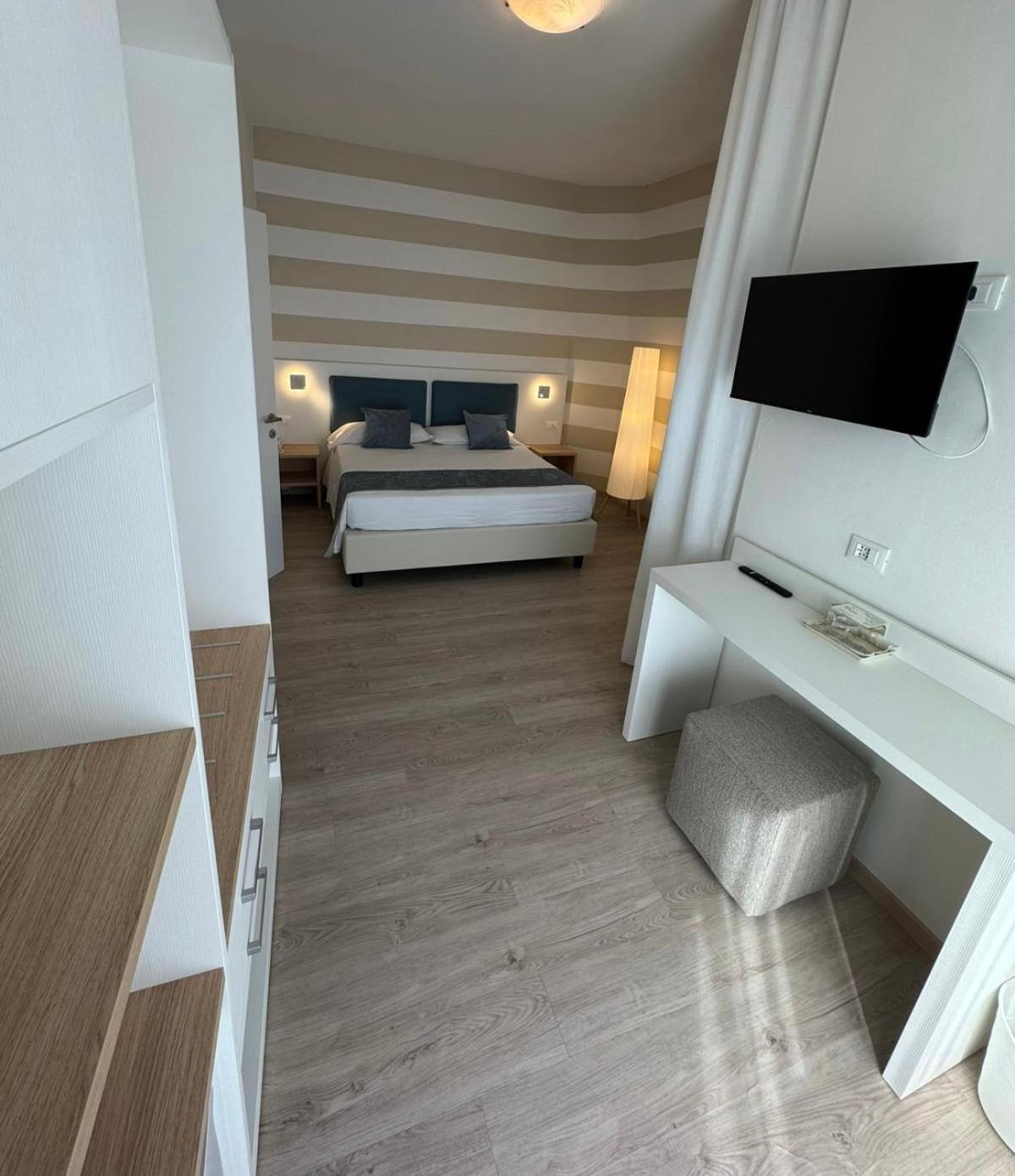 Two Connecting Double Rooms
