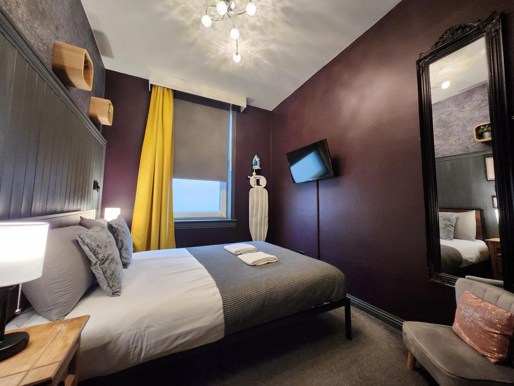 Budget Double Room Private External Bathroom