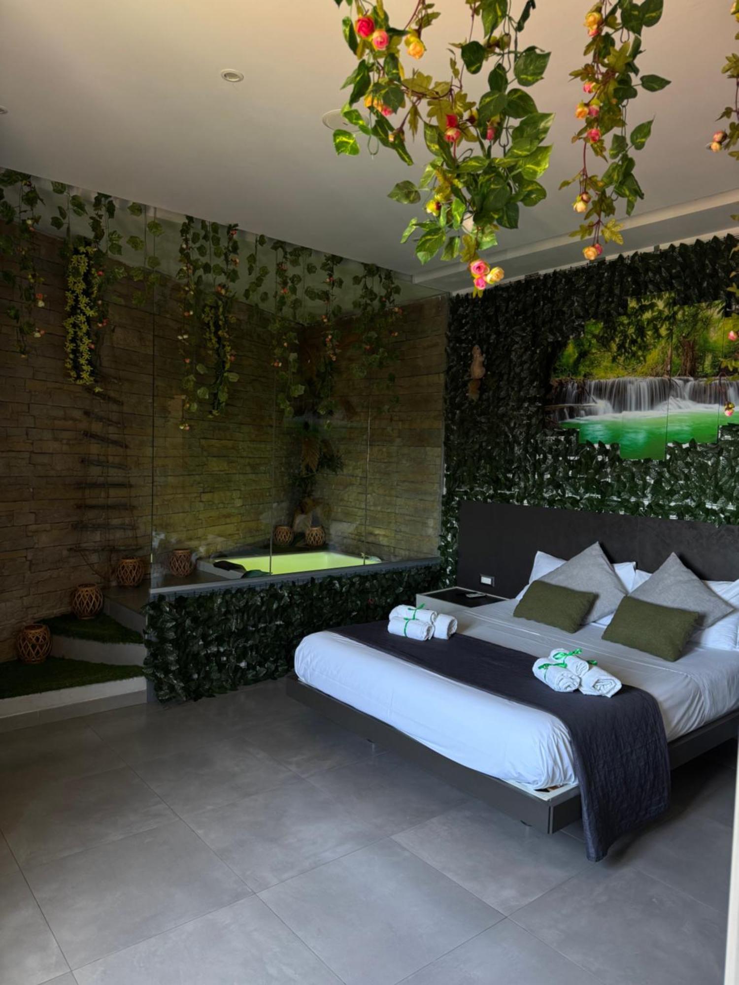 Suite Hot Tub