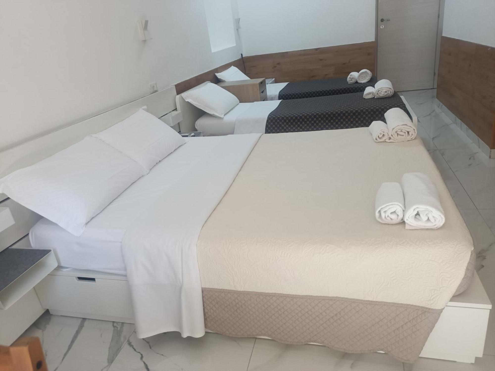 Quadruple Room Bathroom