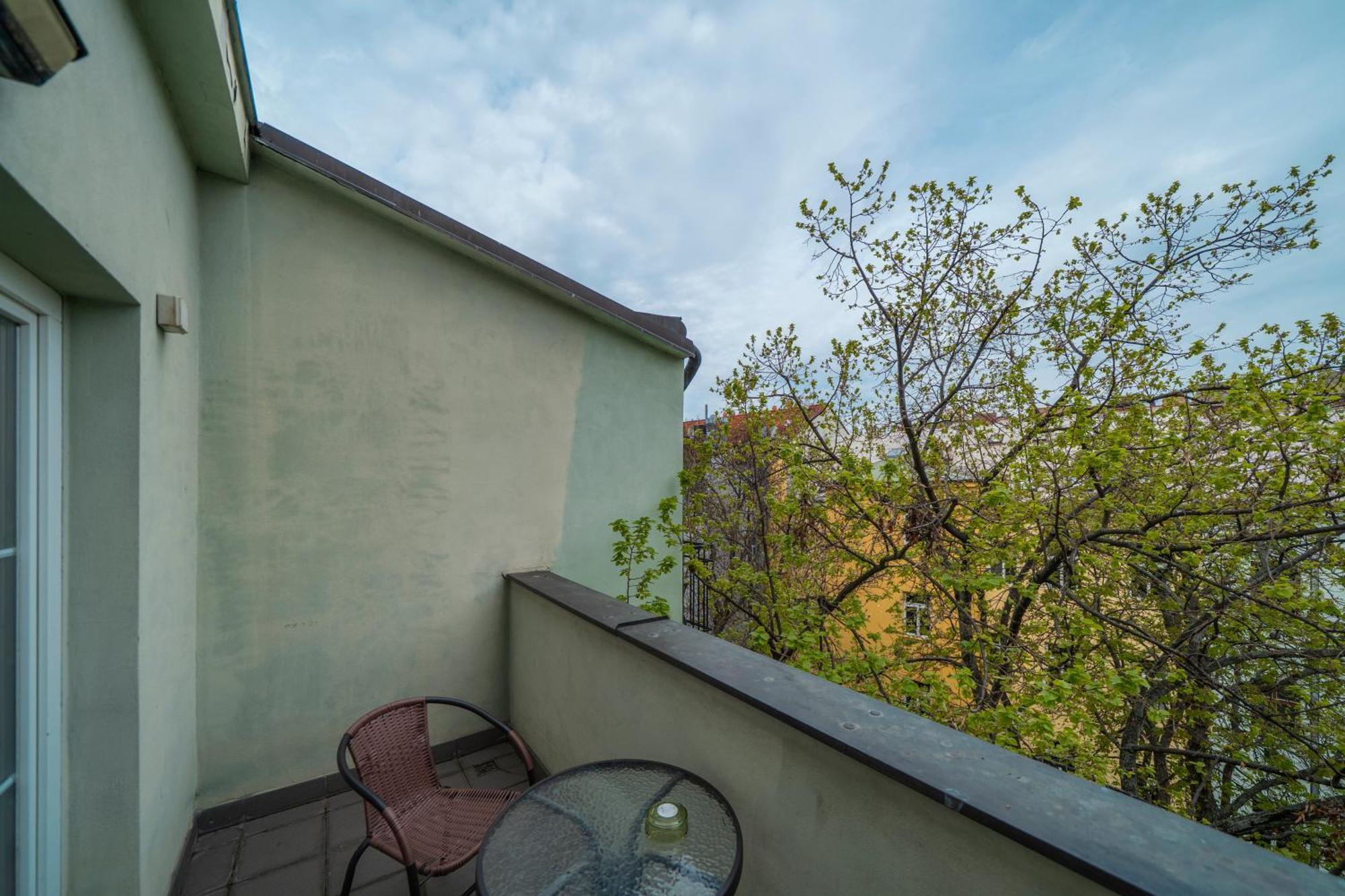 Deluxe Suite Balcony