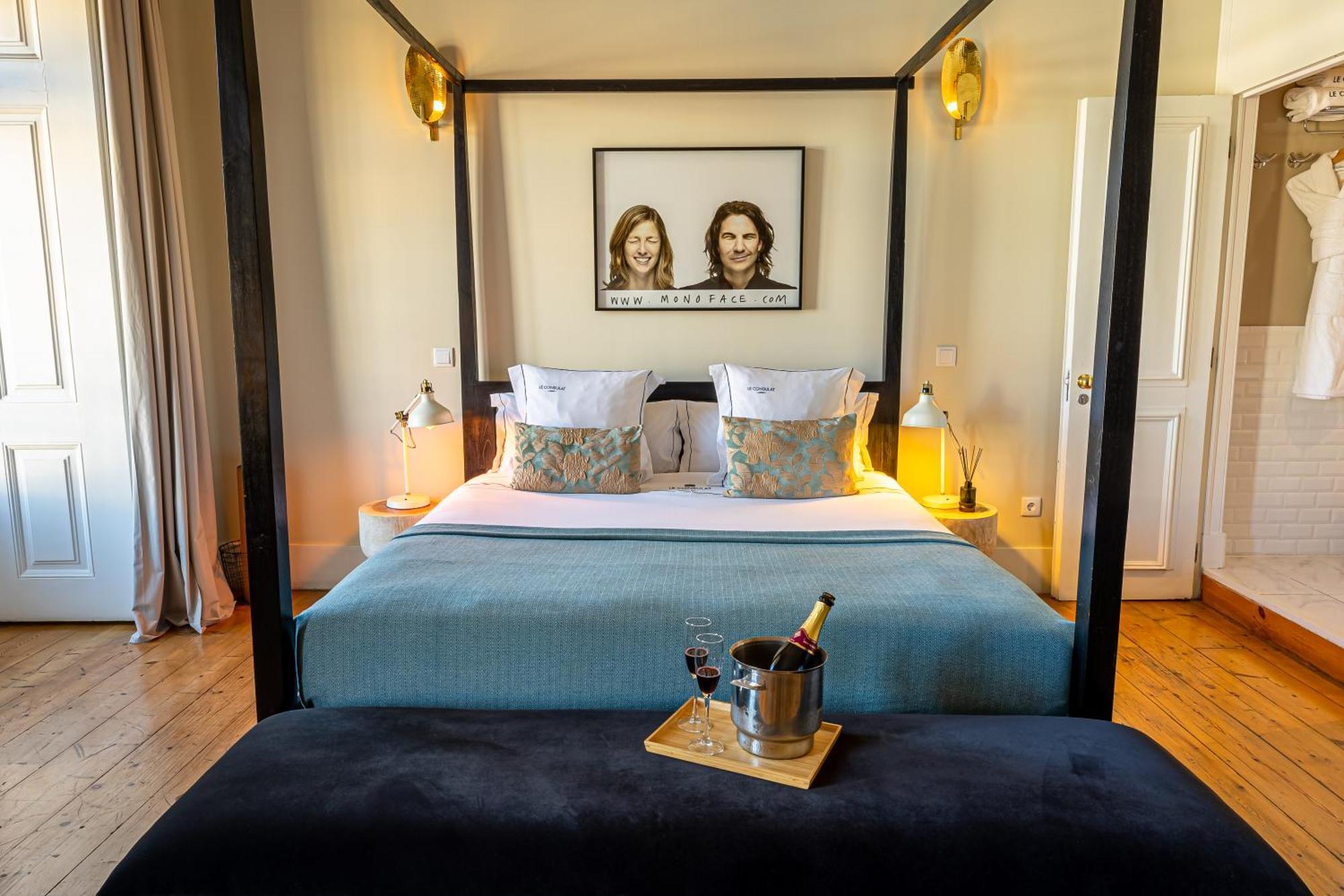 Deluxe Room Square View