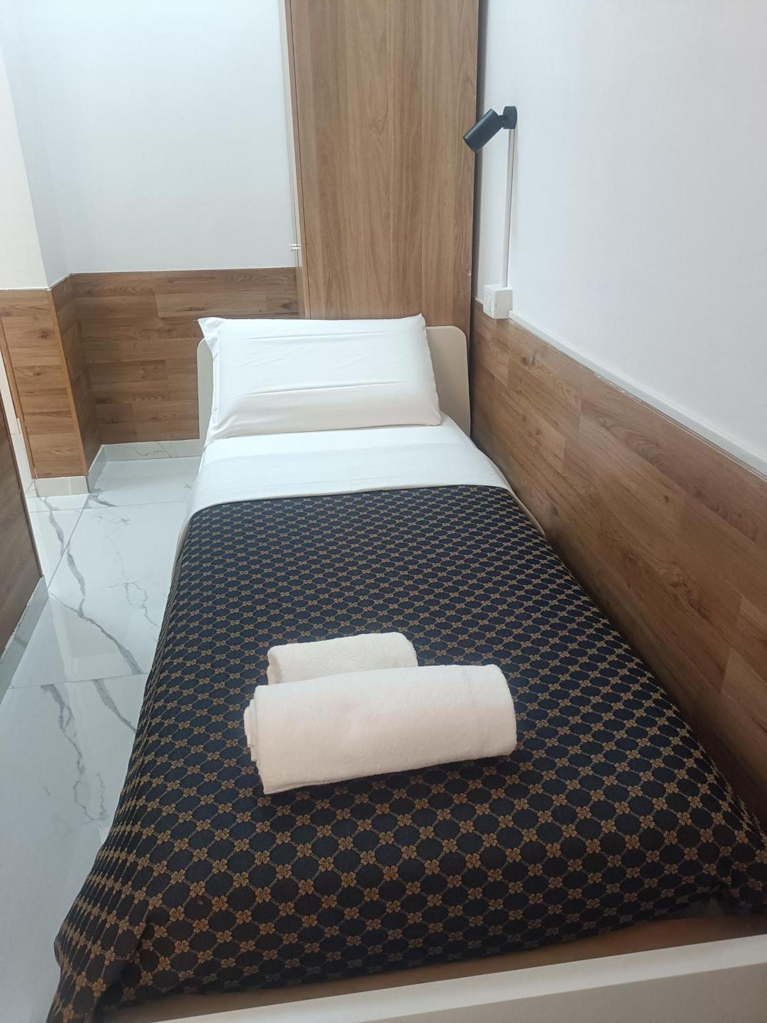 Triple Room Private Bathroom