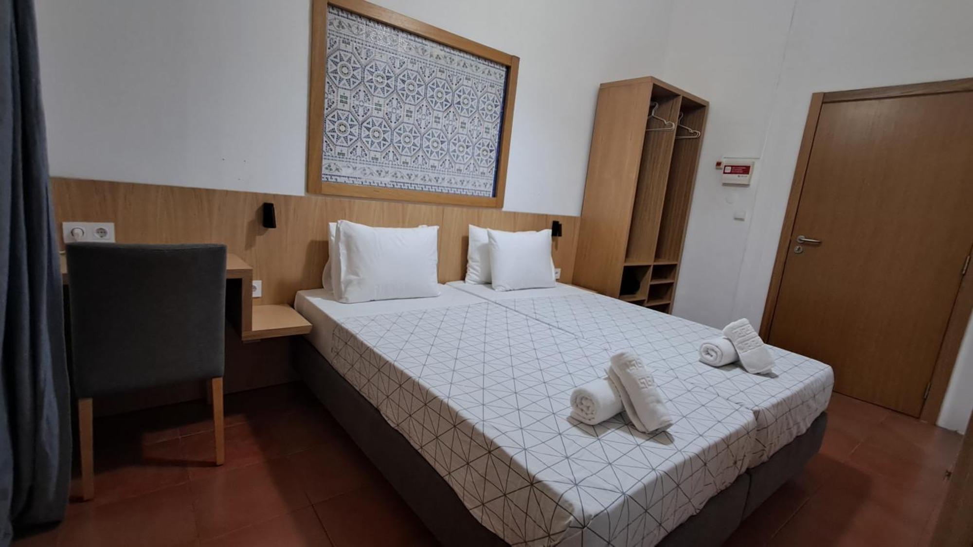Double or Twin Room Private Bathroom