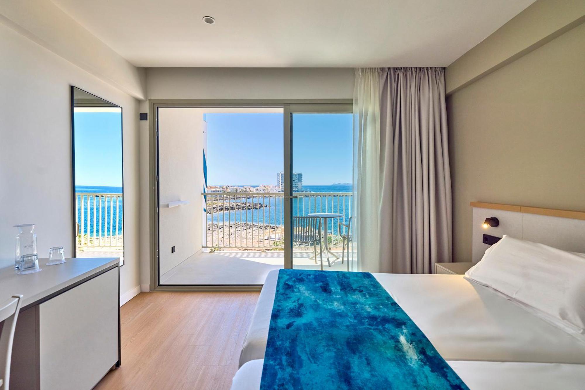 Twin Room Sea View