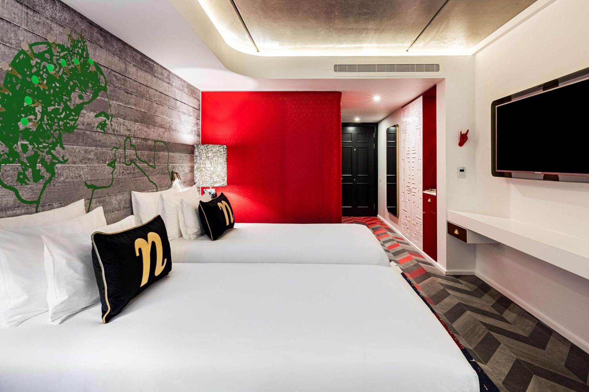 nhow Deluxe Superior Room