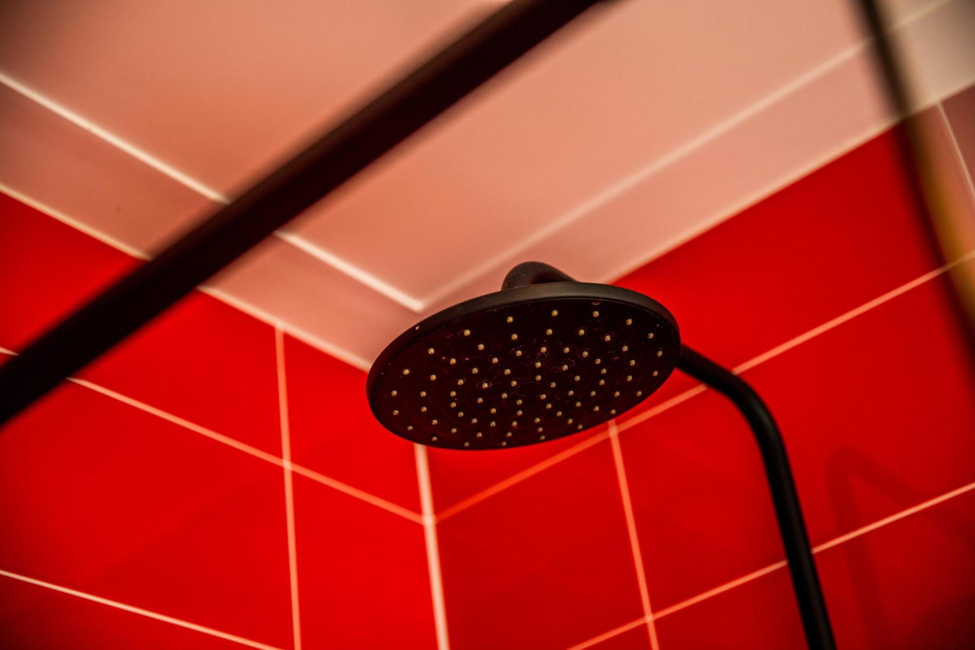 Deluxe Double Room Bath