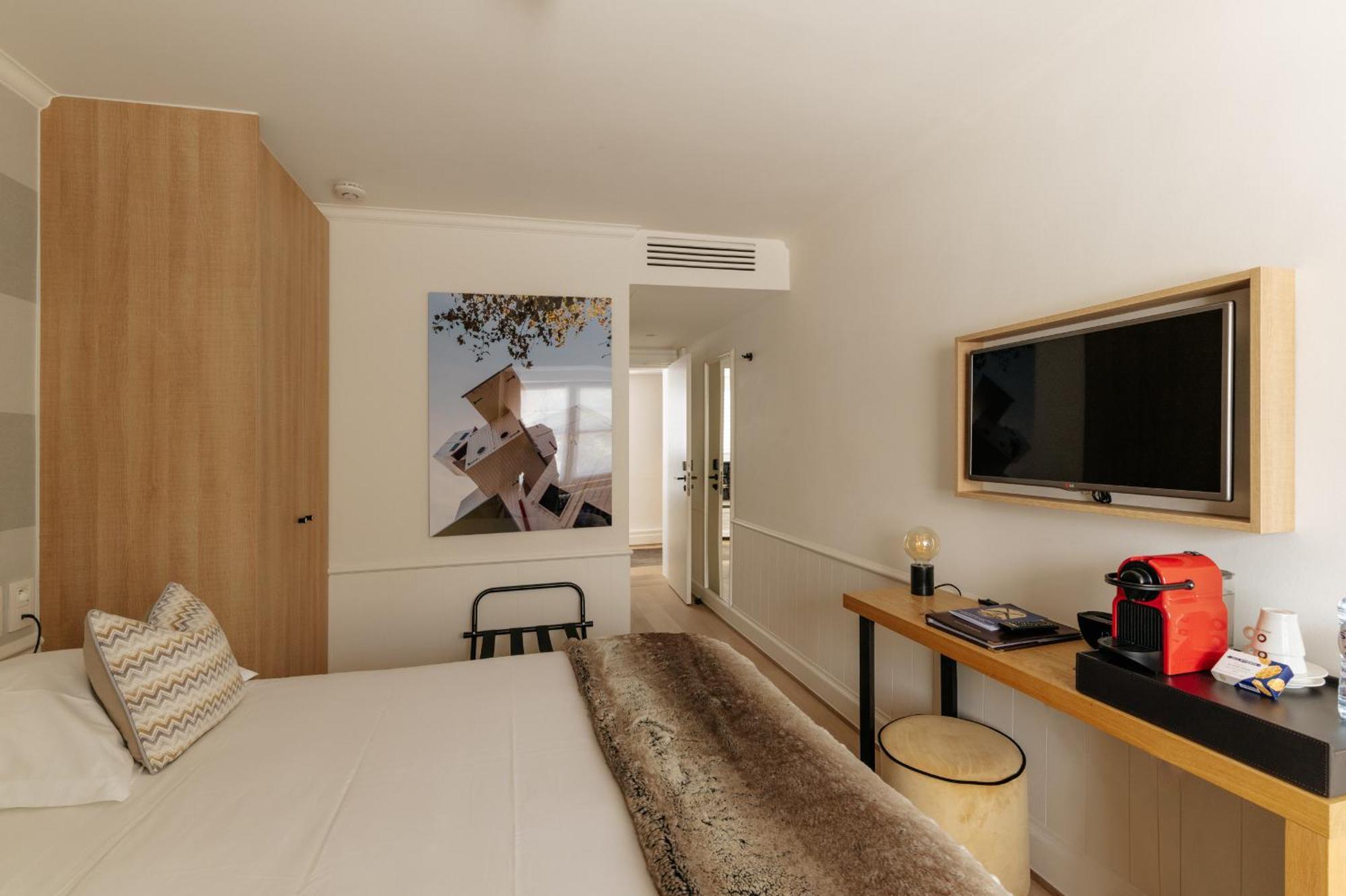 Standard King Room