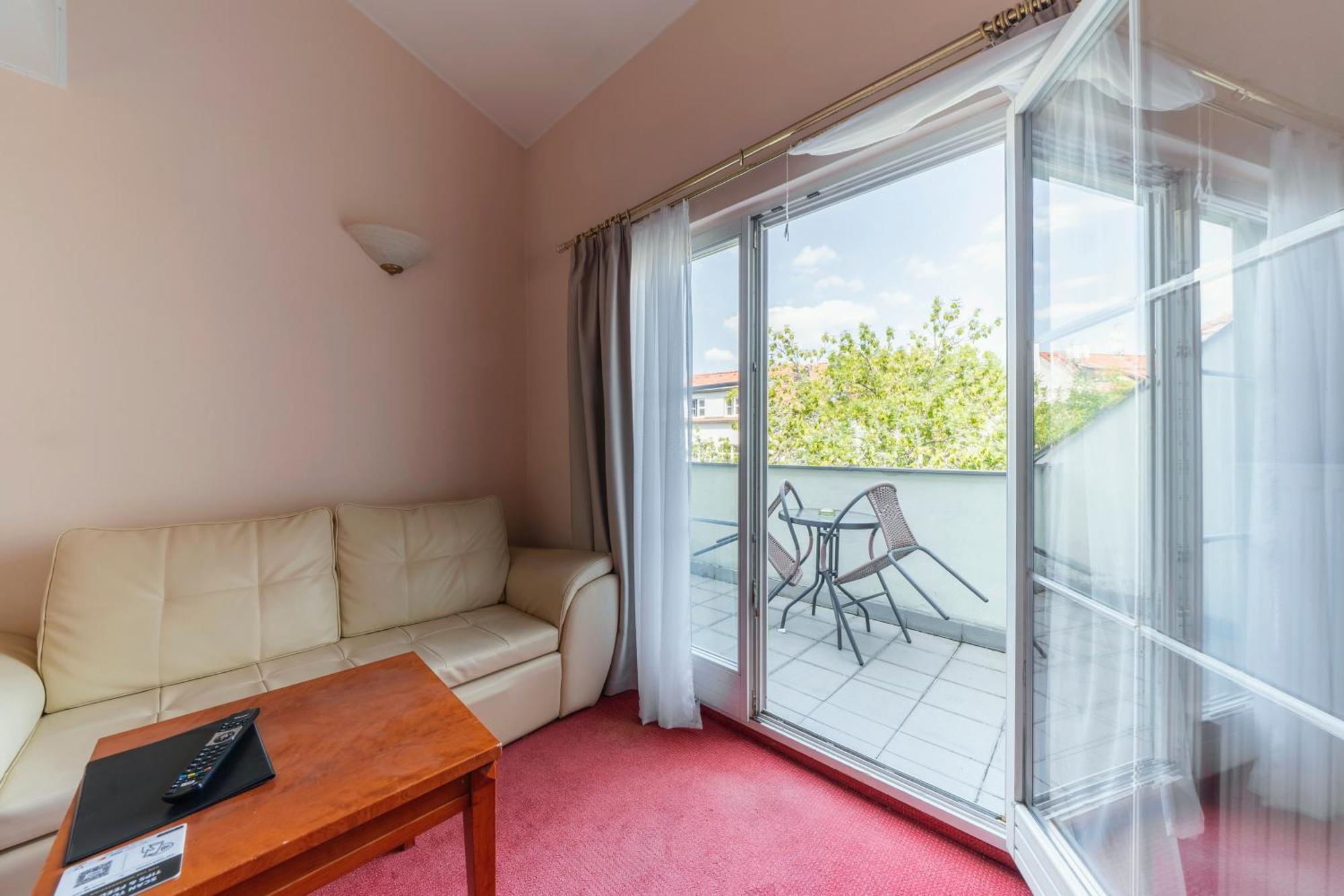 Deluxe Suite Balcony