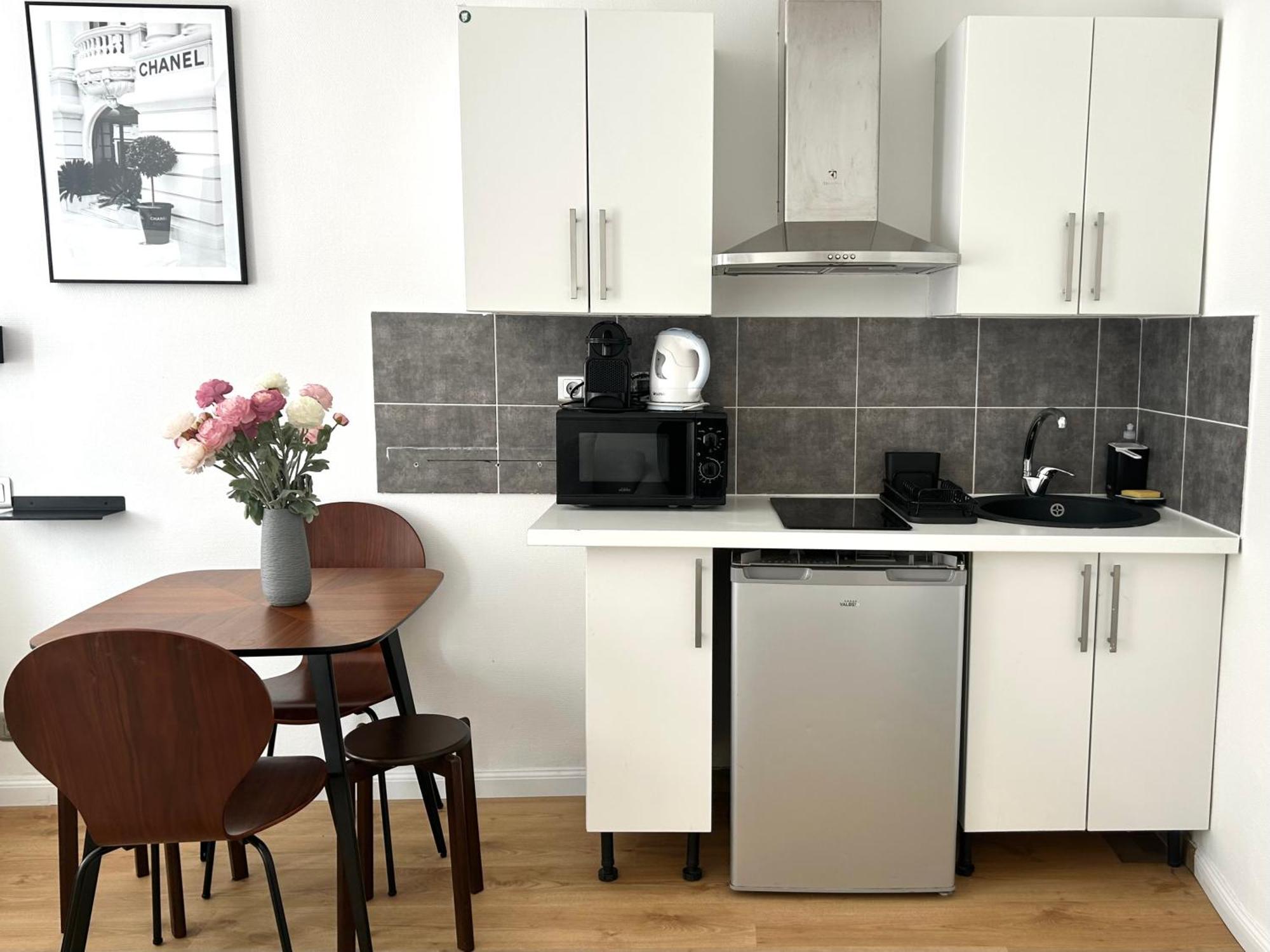 Studio Apartment