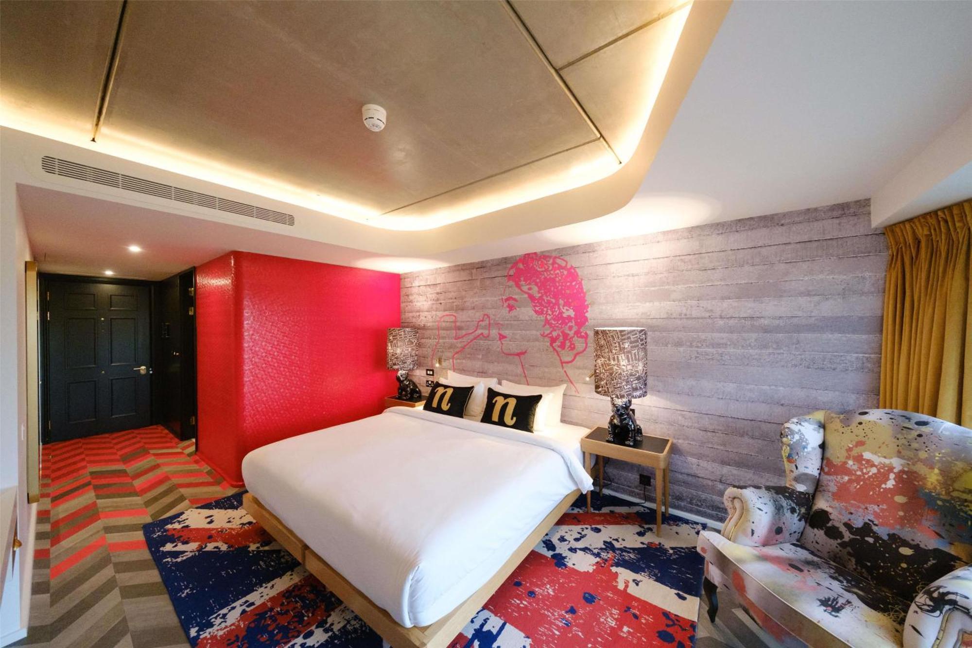 Nhow Deluxe Room