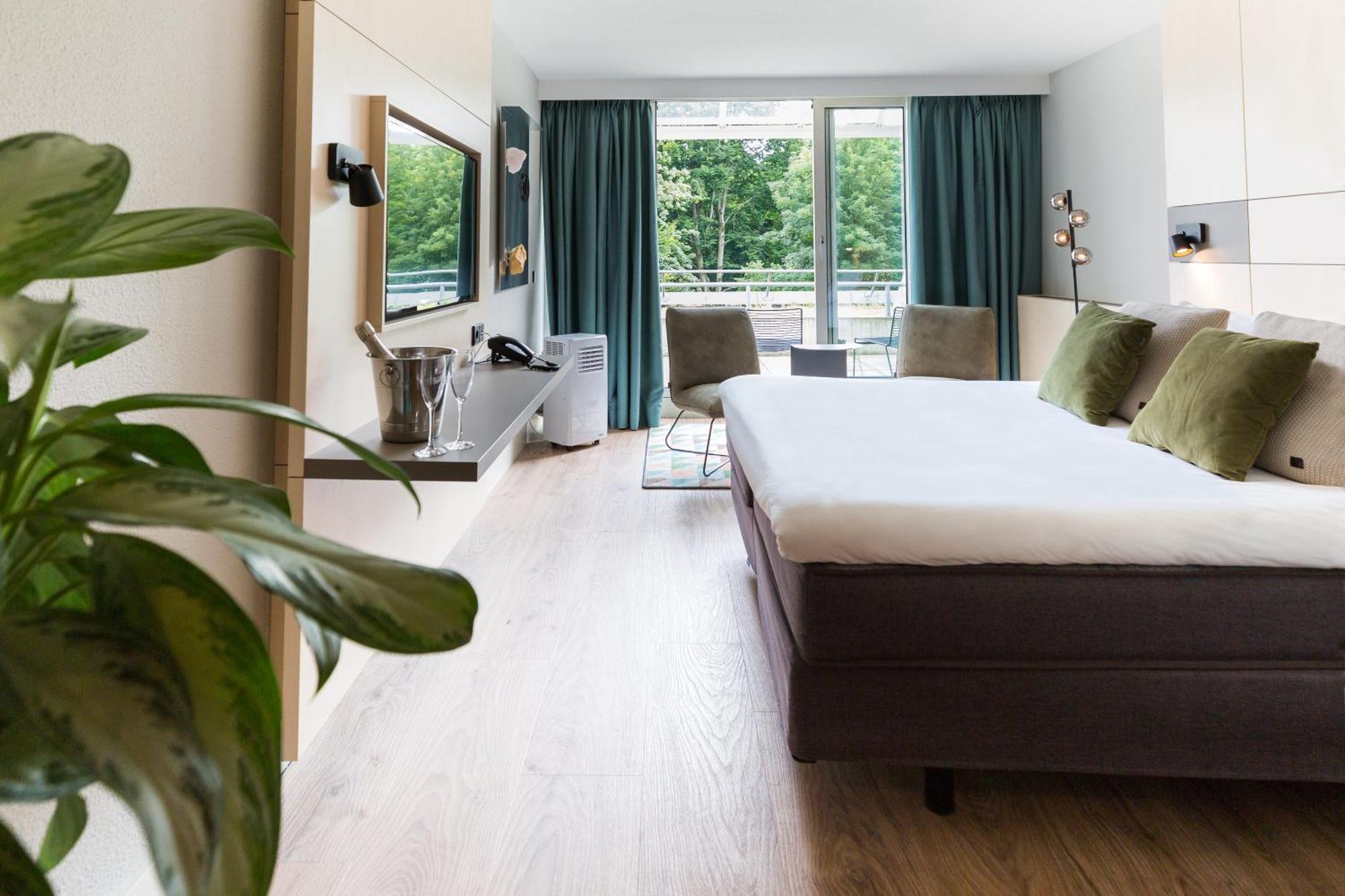 Comfort Room Spa Access