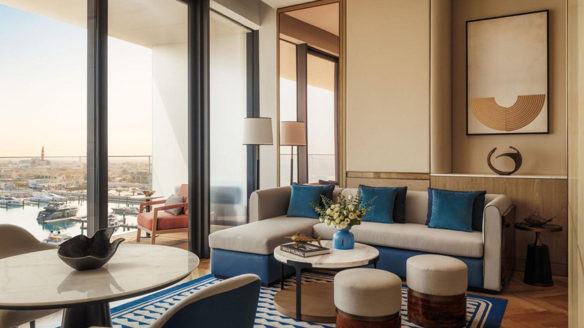 Marina Deluxe Suite Marina & Dubai Skyline Views