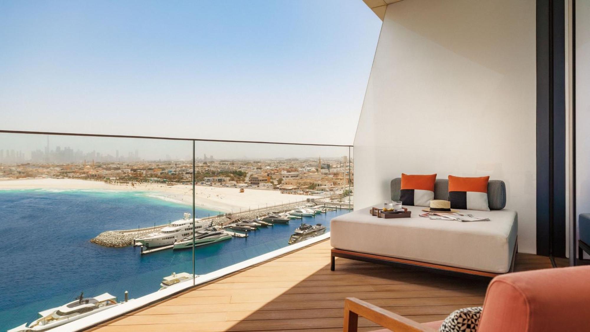 Marina Deluxe Room Marina & Dubai Skyline View