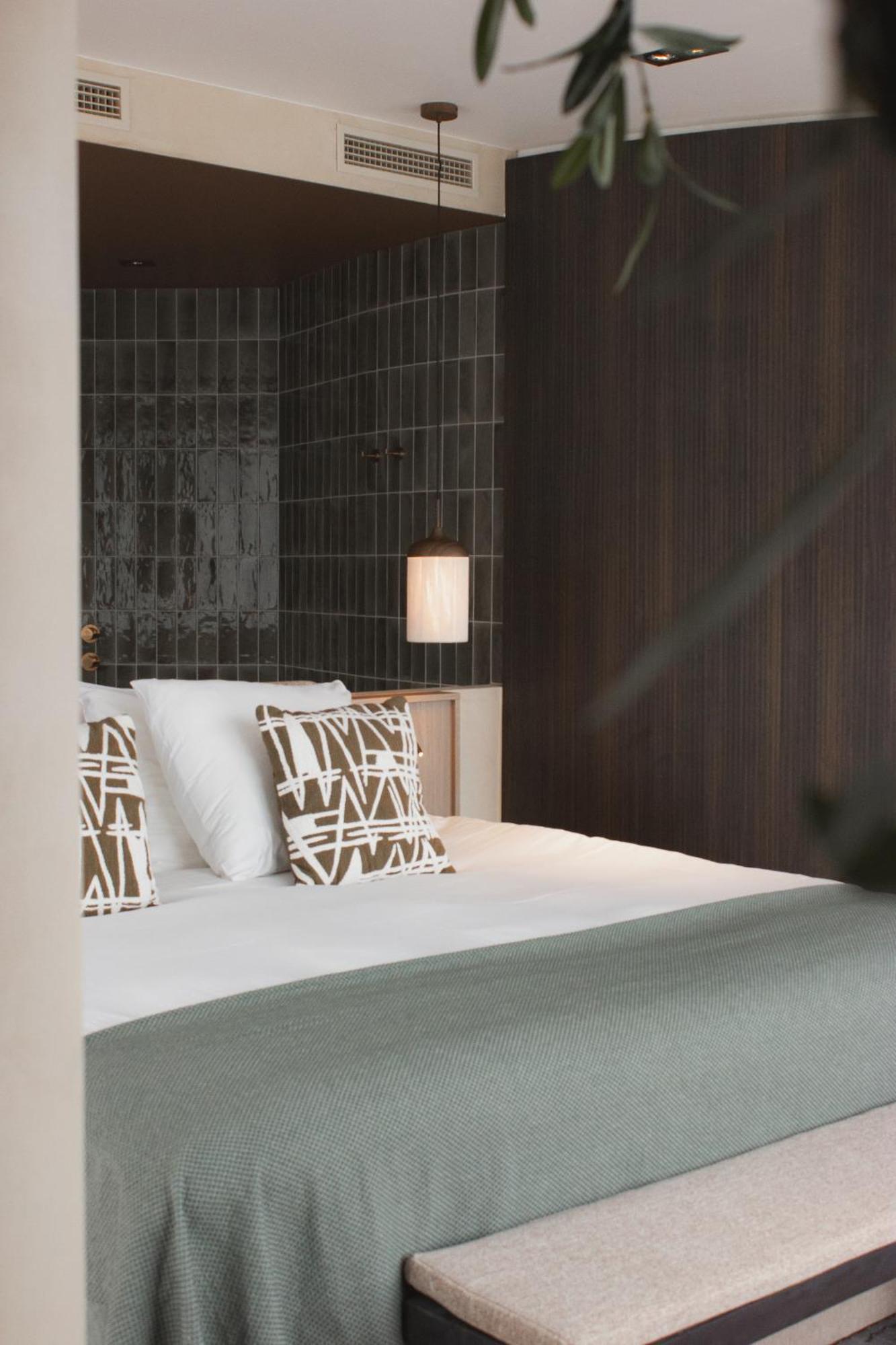 Royal Sauna Suite Spa Access