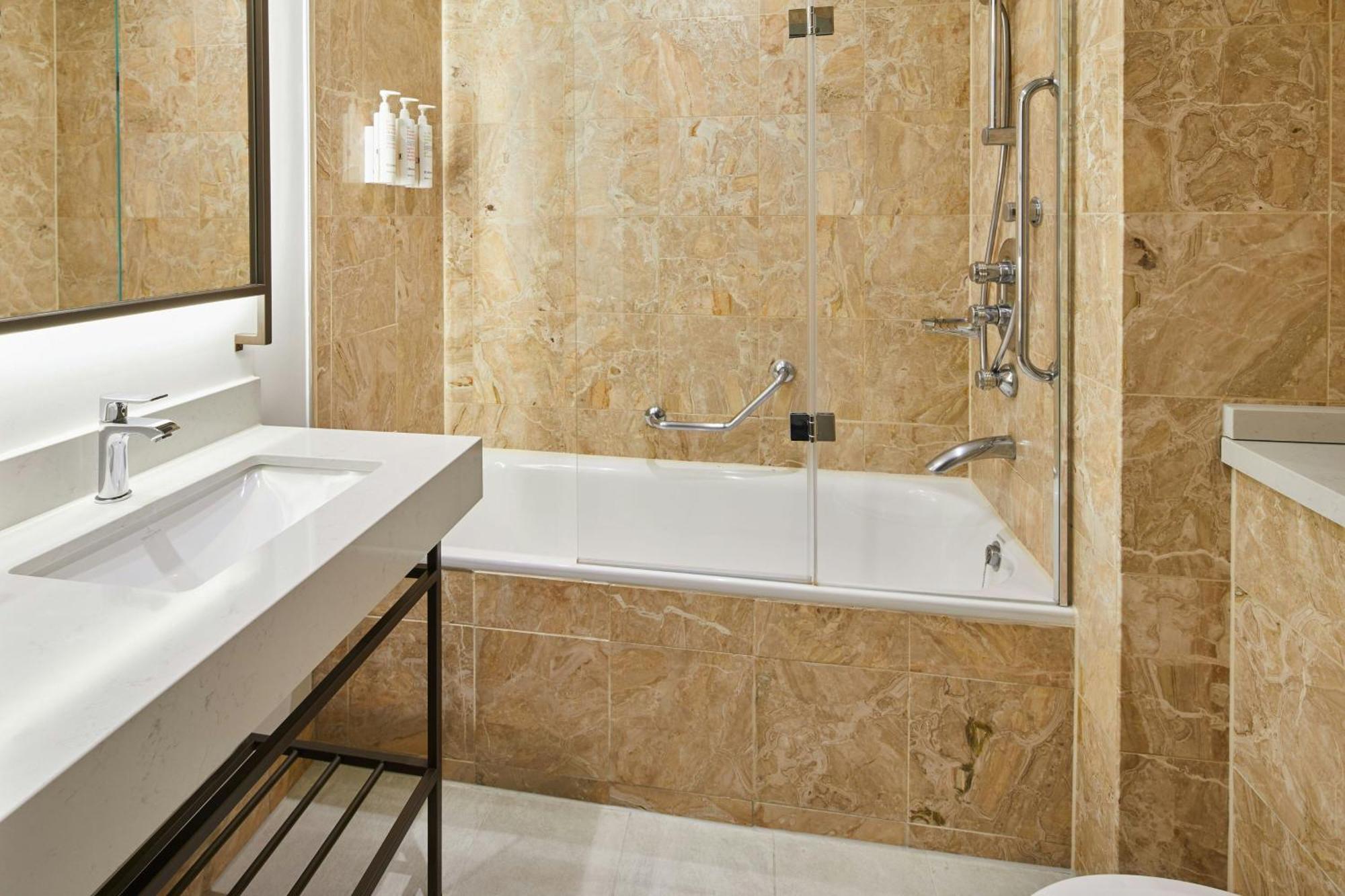 Superior Guest Room One King Bed Grosvenor Square View