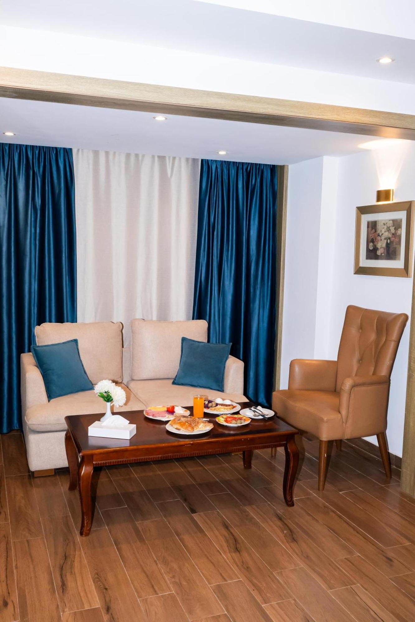 Junior Suite