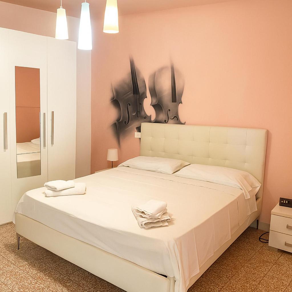 Double Room Private External Bathroom