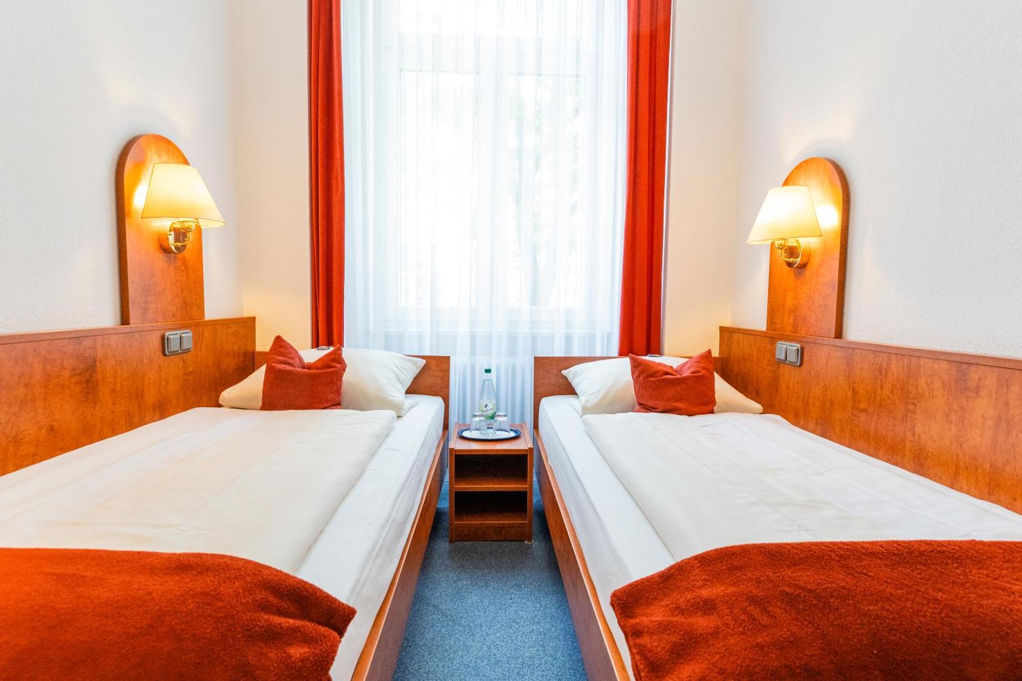Economy Twin Room
