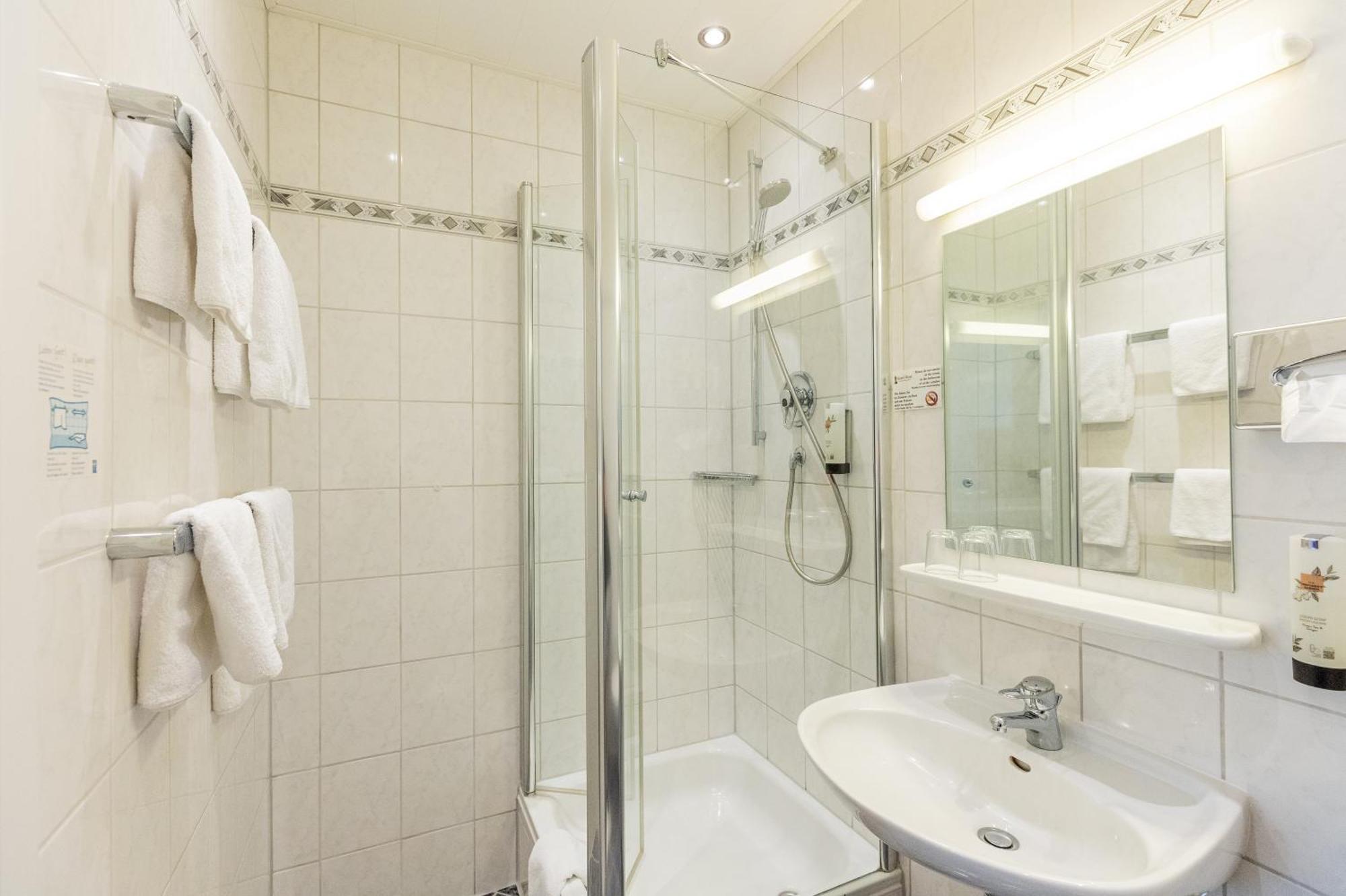 Economy Twin Room