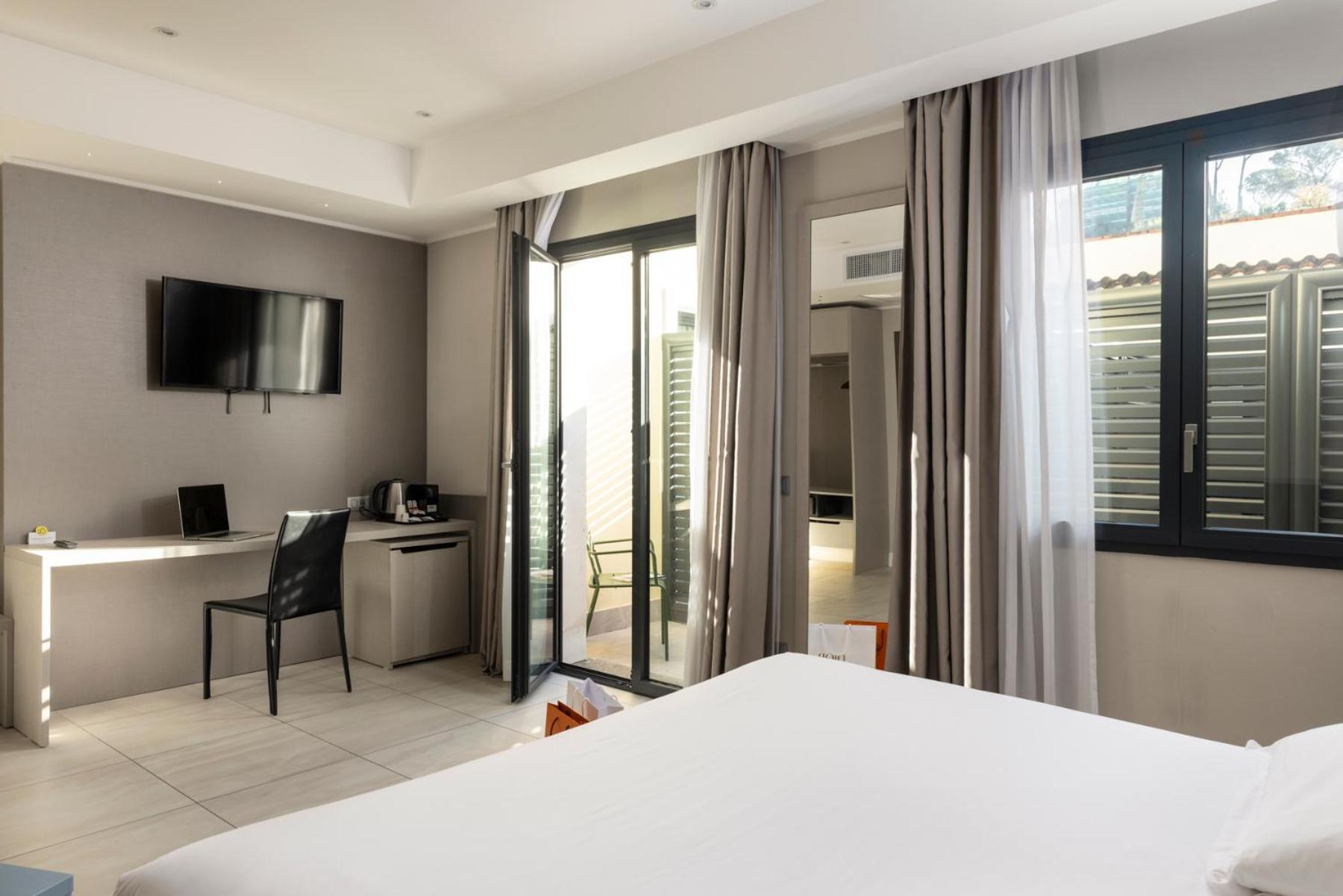Double Room Garden View