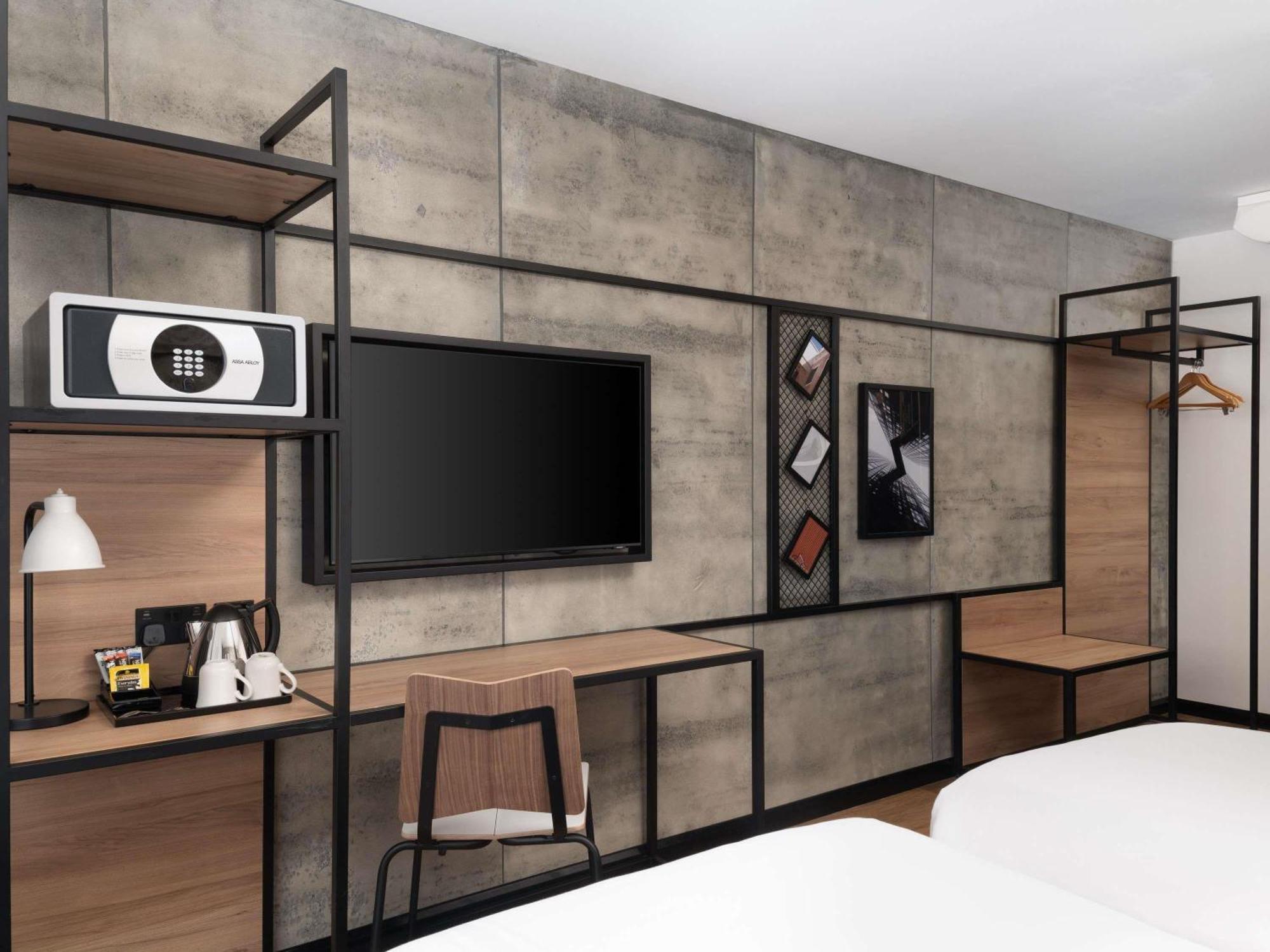 Quarto Standard com 2 Camas de Solteiro Recém Reformado
