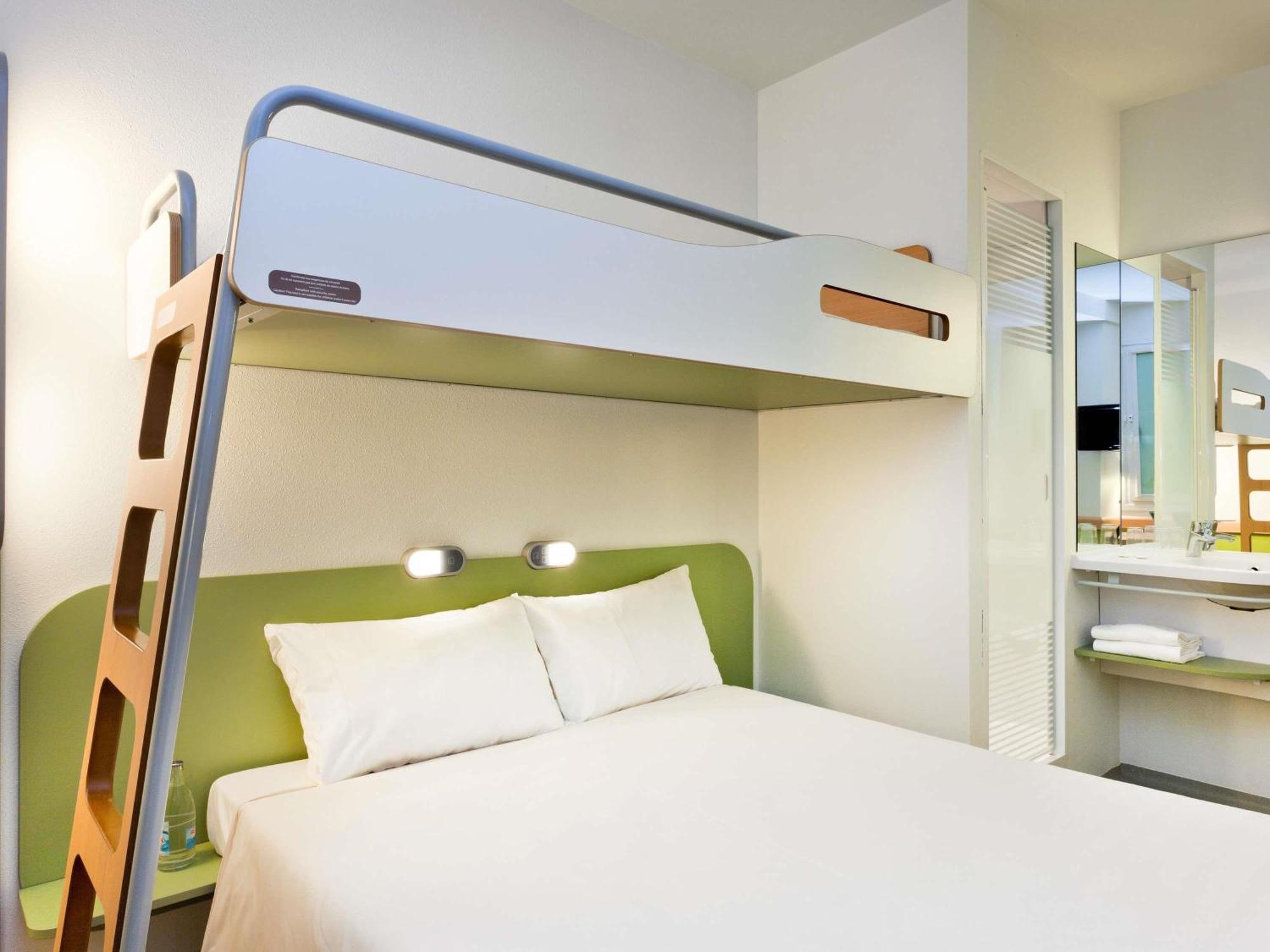 Triple Room One Double Bed One Bunk Bed