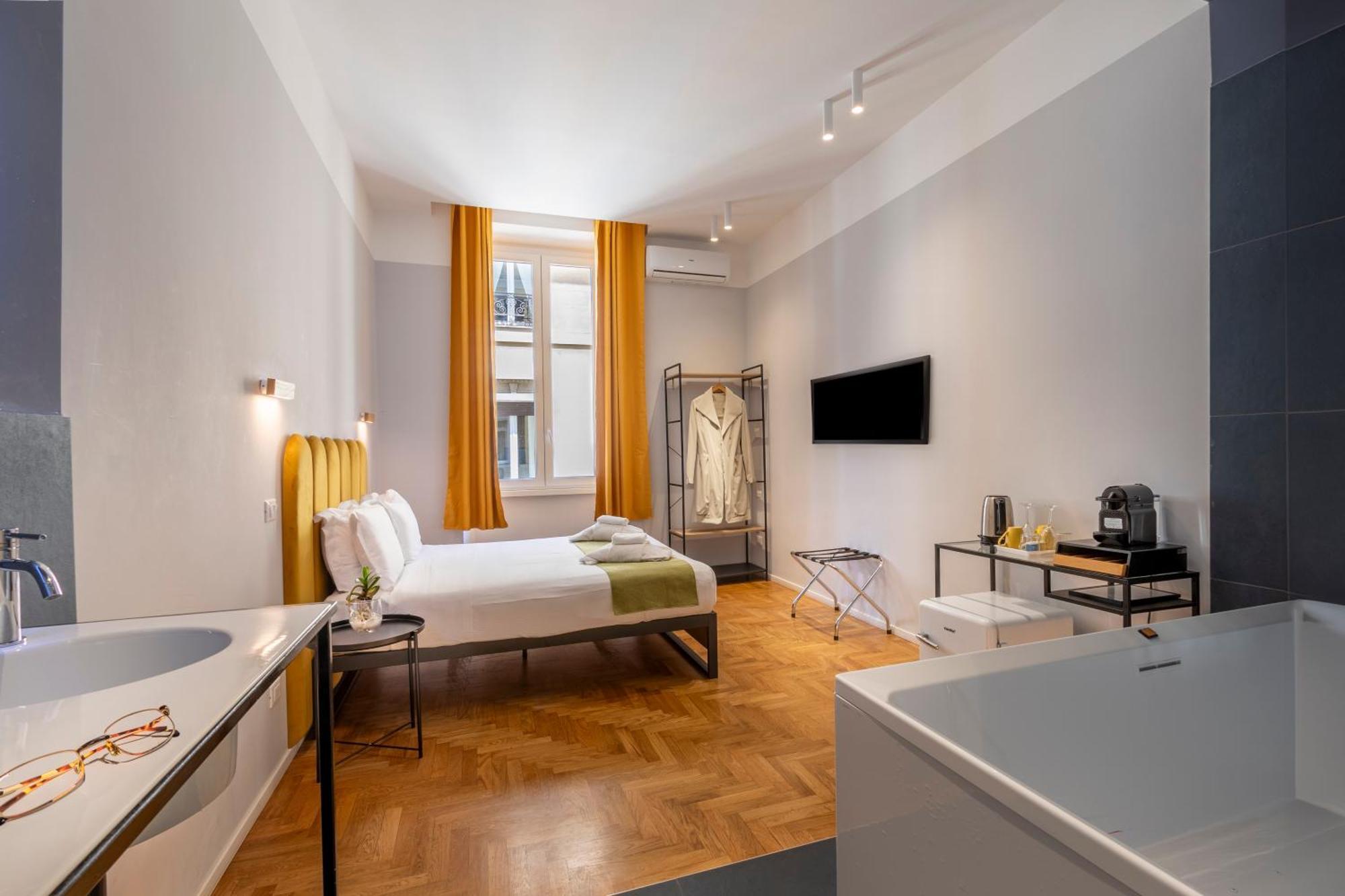 Double Room Spa Bath