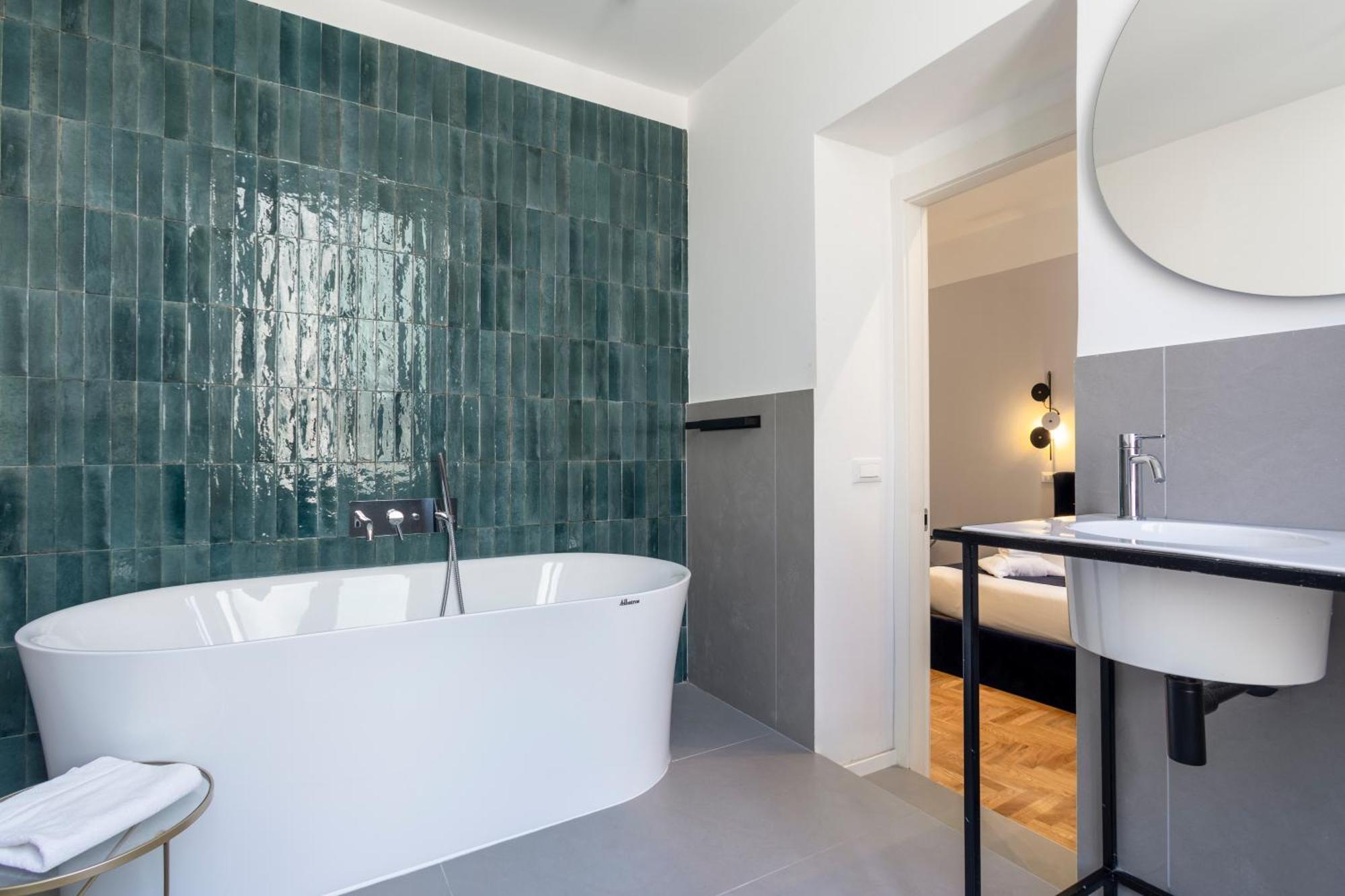 Double Room Spa Bath