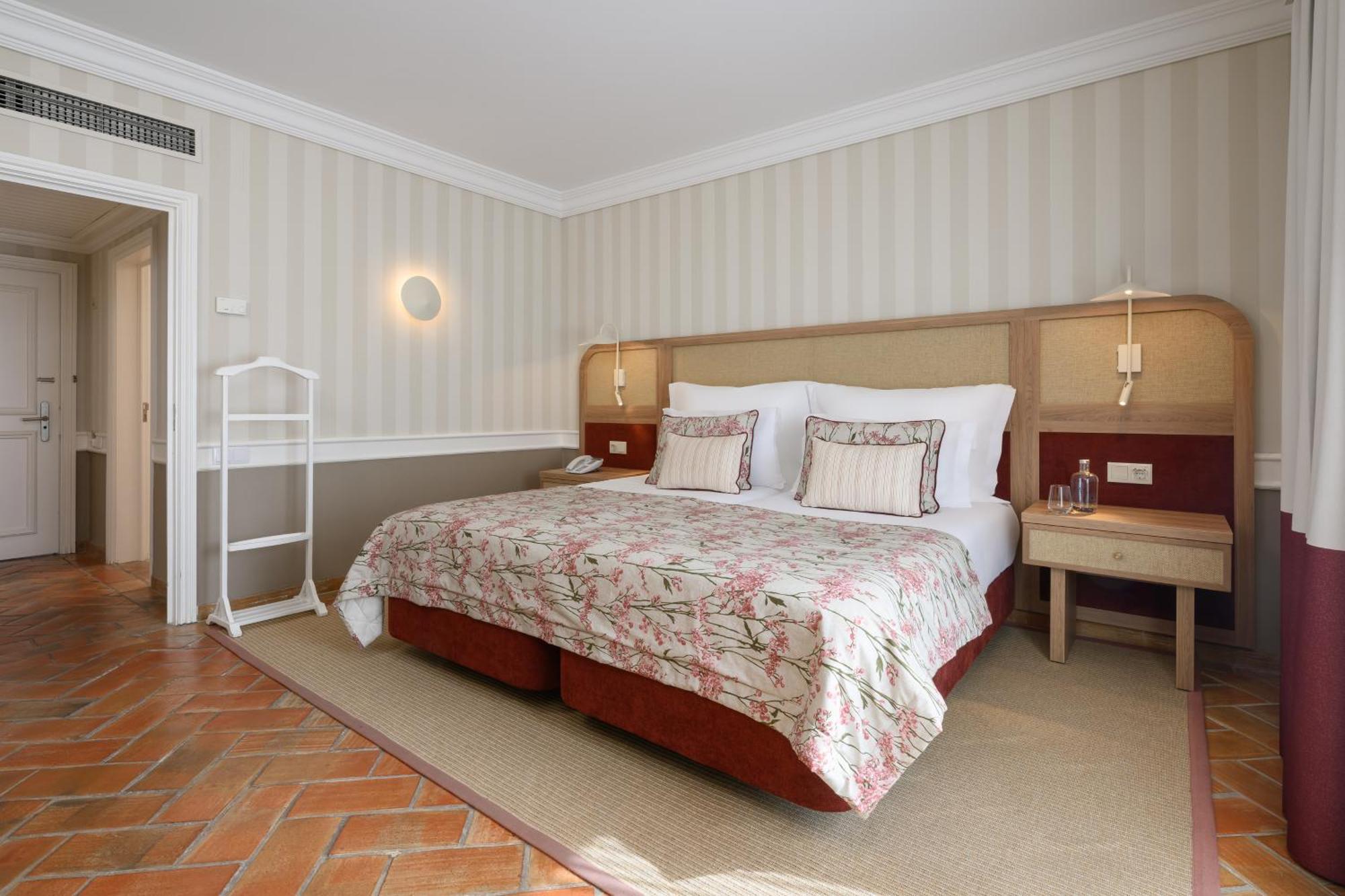 Classic Superior Room Terrace Garden View