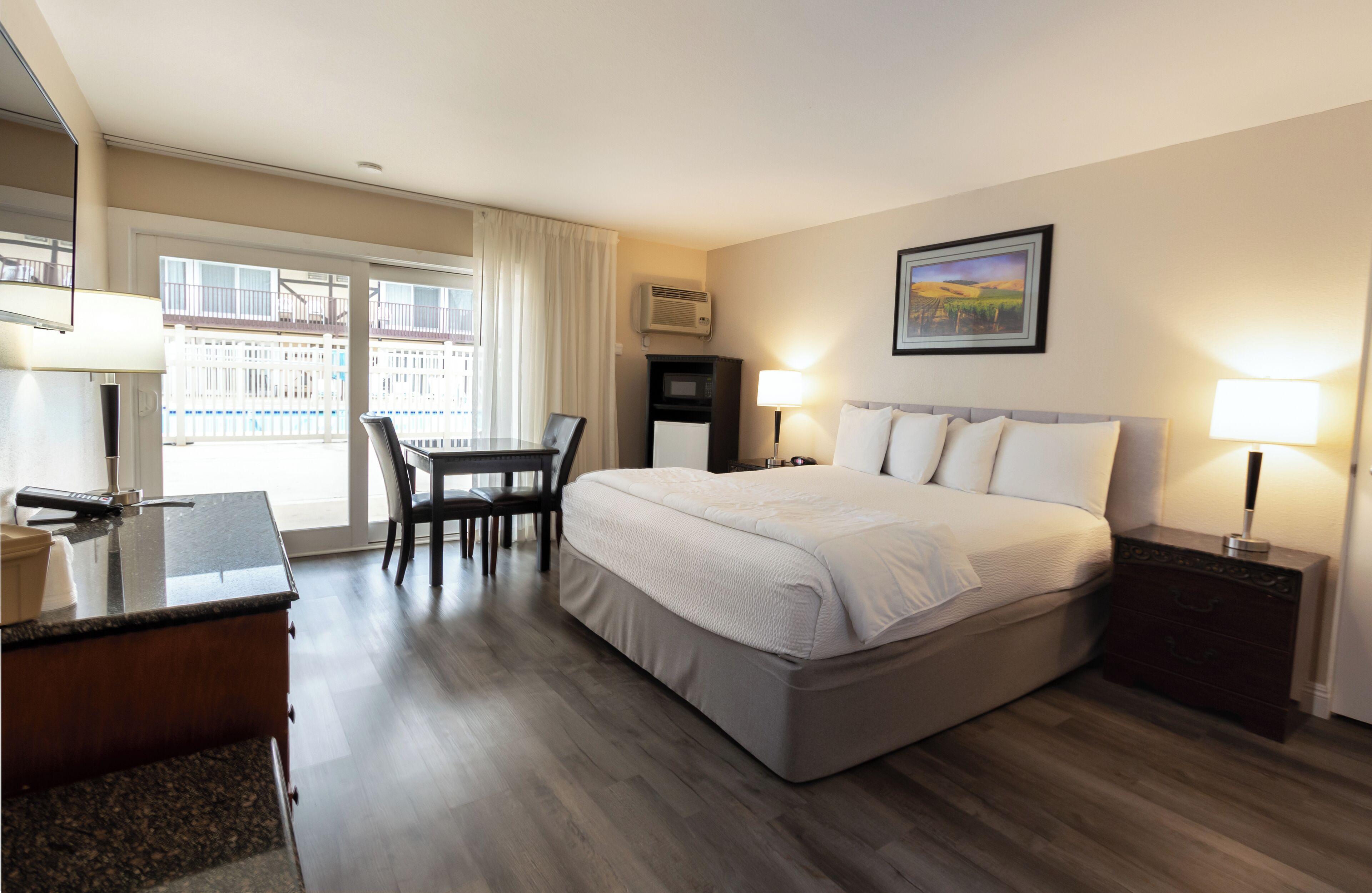 Deluxe King Room