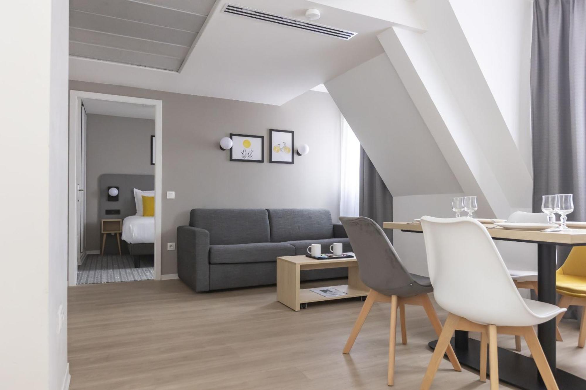 One-Bedroom Apartment