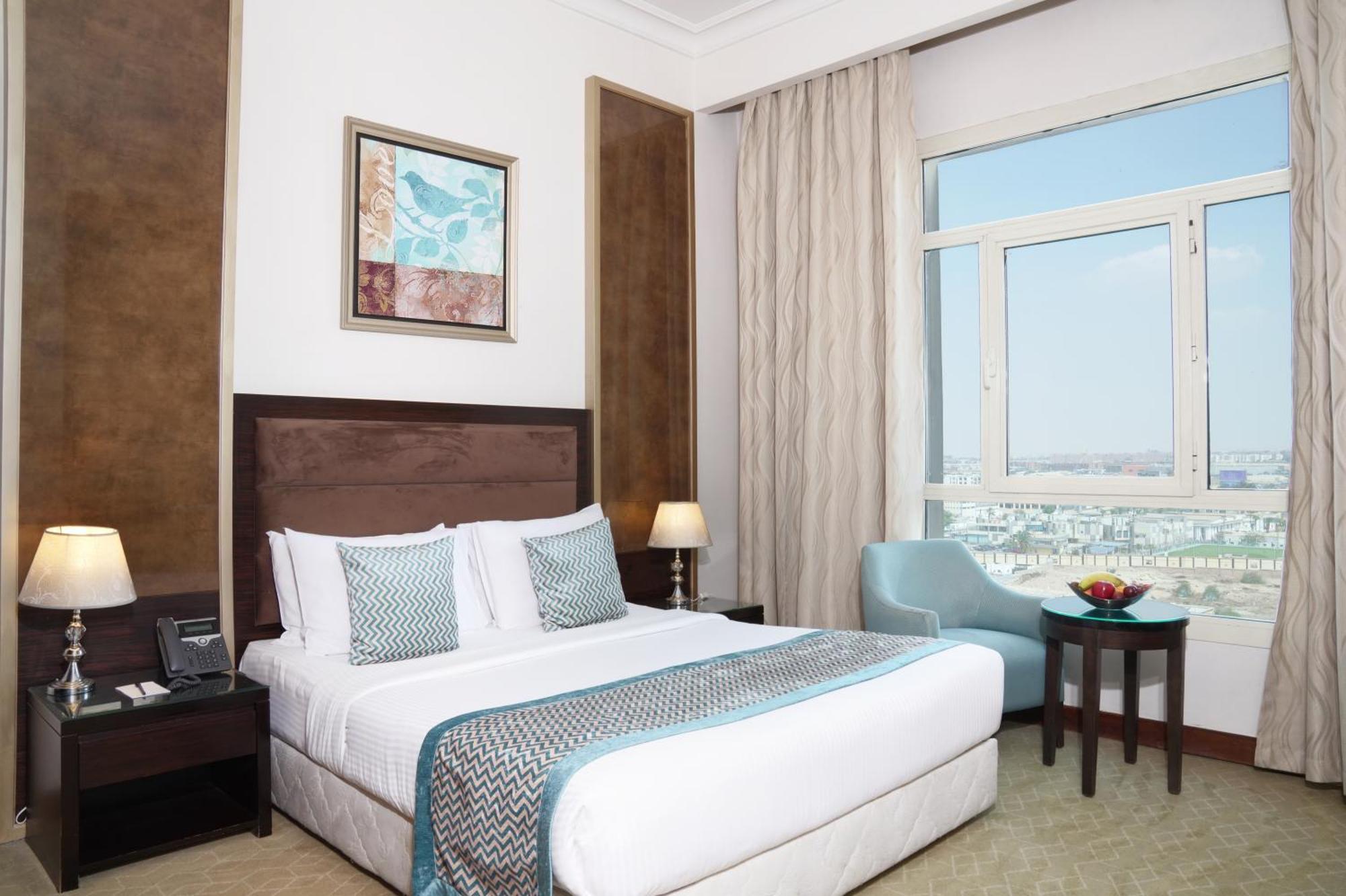 Standard Queen Room City View