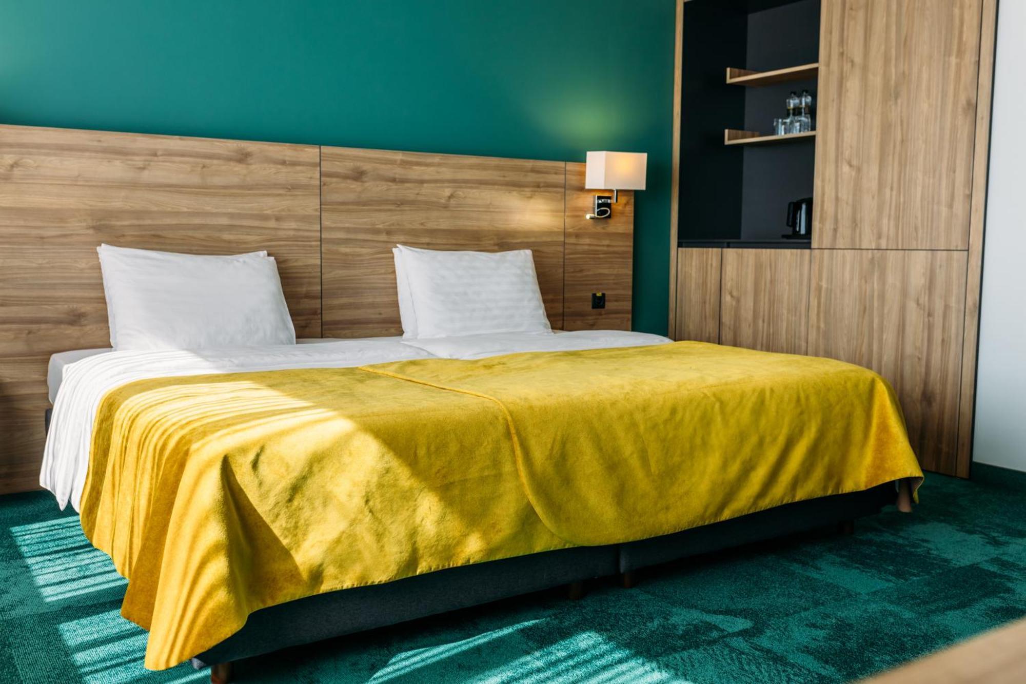 Superior Double or Twin Room Lake View