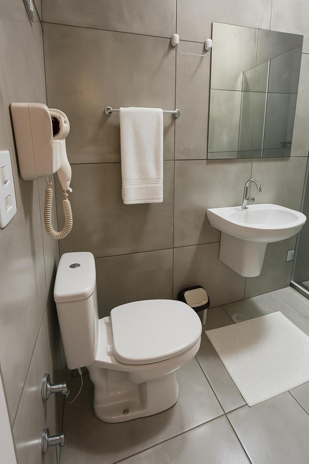 Single Room Private Bathroom