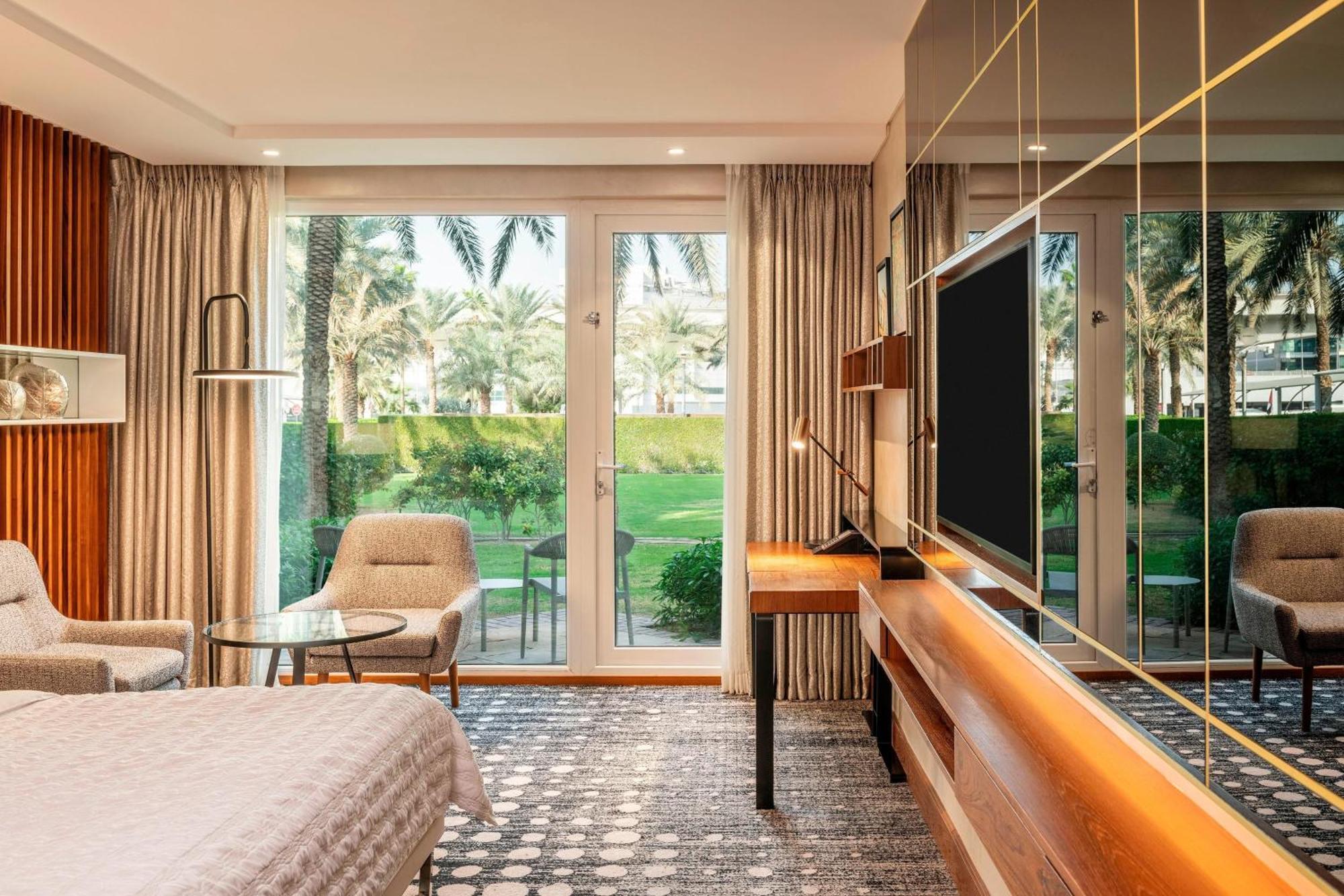 Deluxe Room Guest Room Garden View
