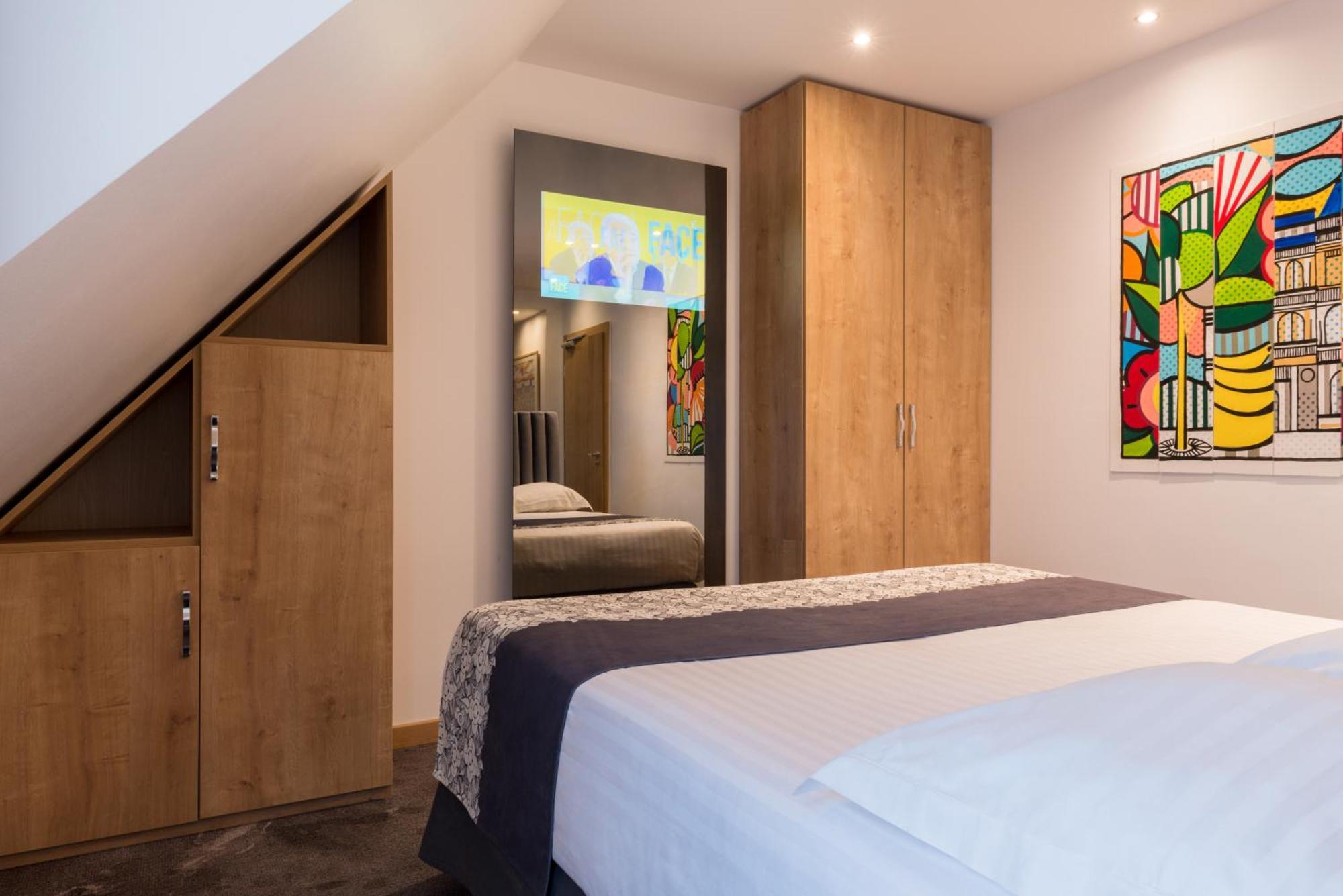 Superior Deluxe Double Room 2 extra beds available extra fees