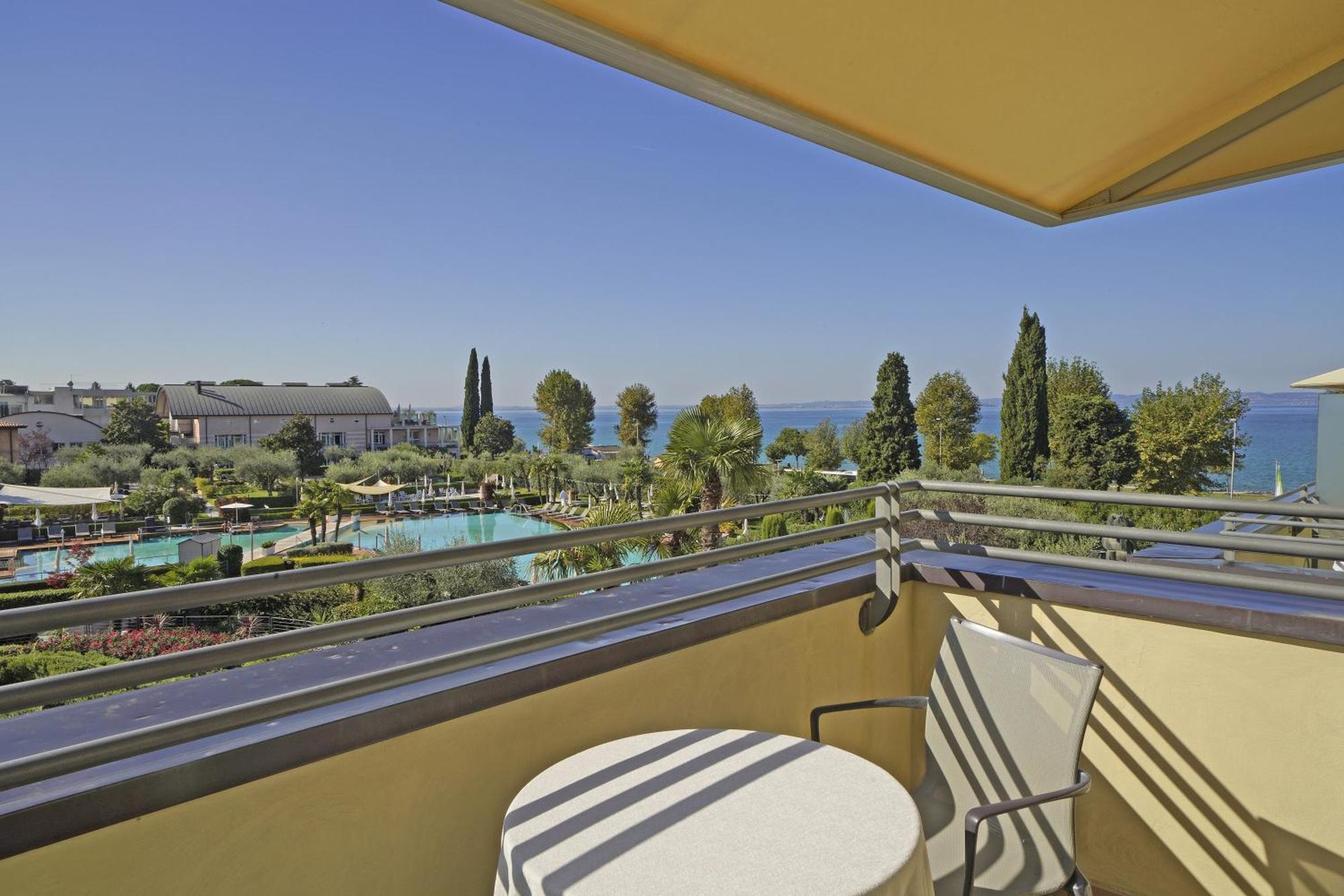 Comfort Double or Twin Room Balcony Lake View
