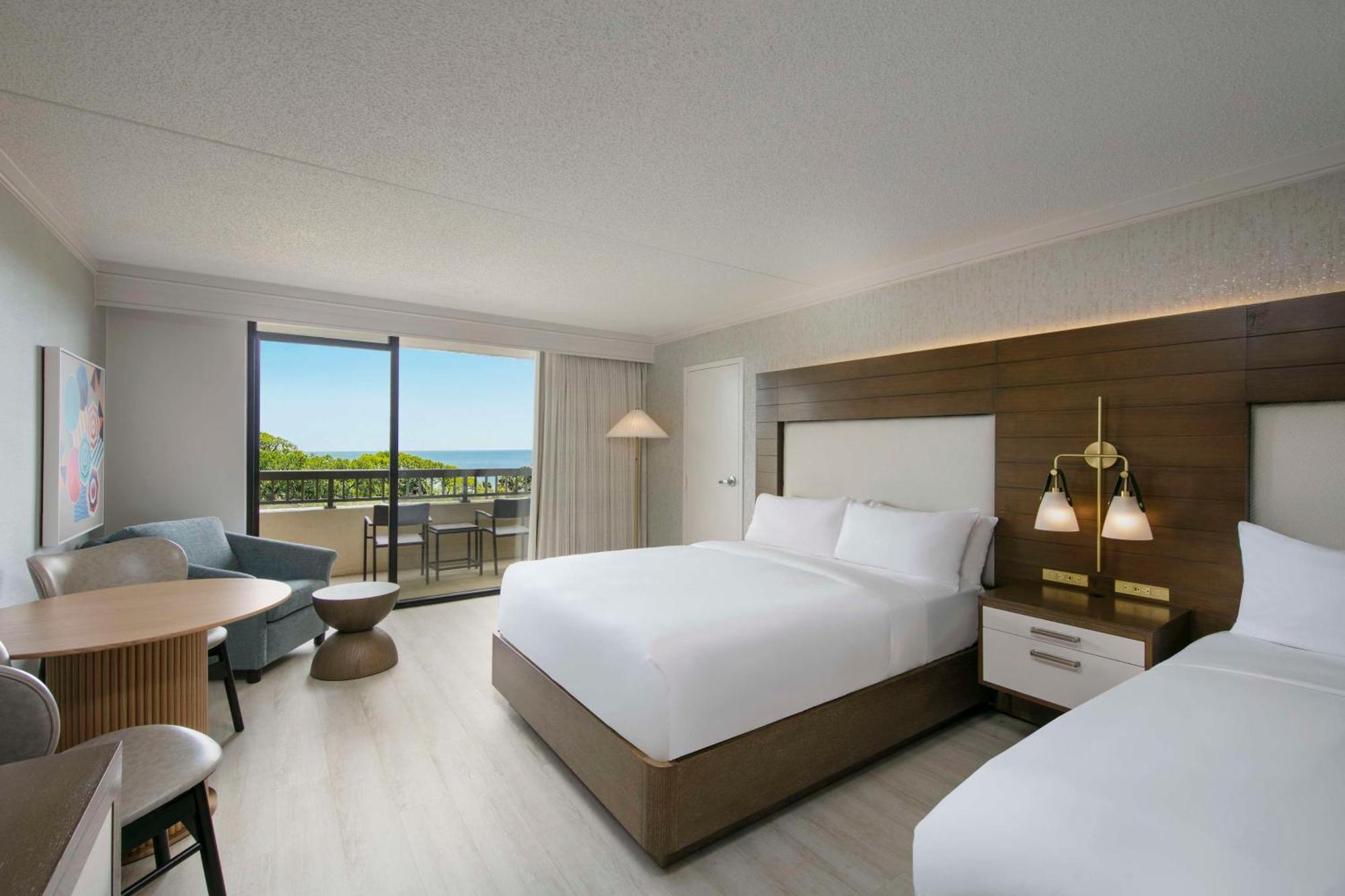 Horizon Room – Two Queens