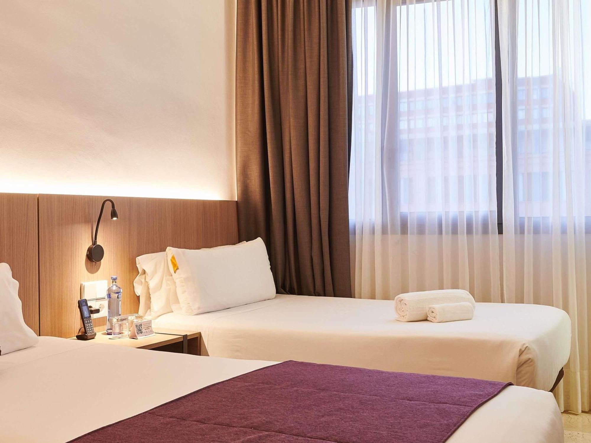 Standard Room Three Single Beds