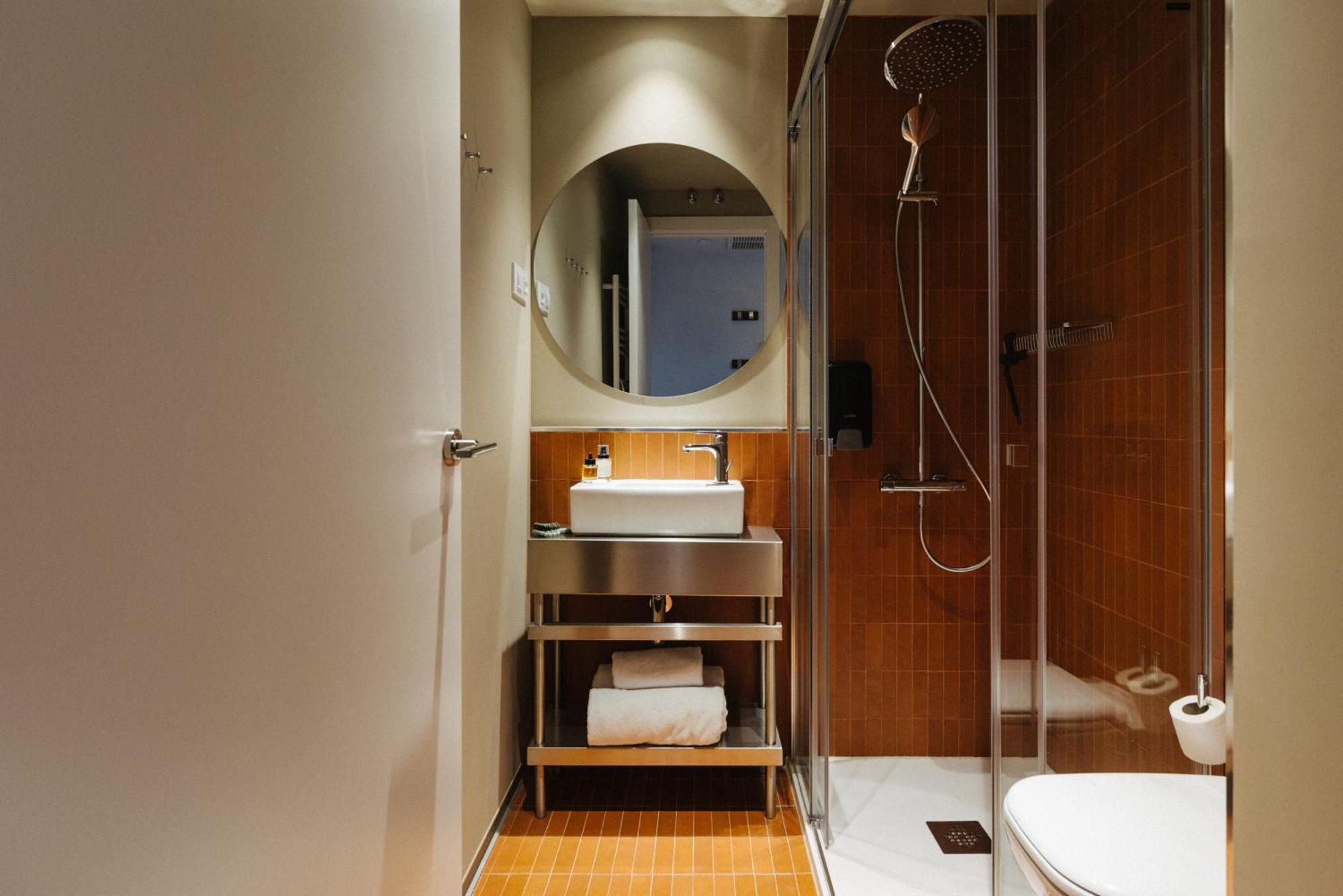 Double Room Private Bathroom