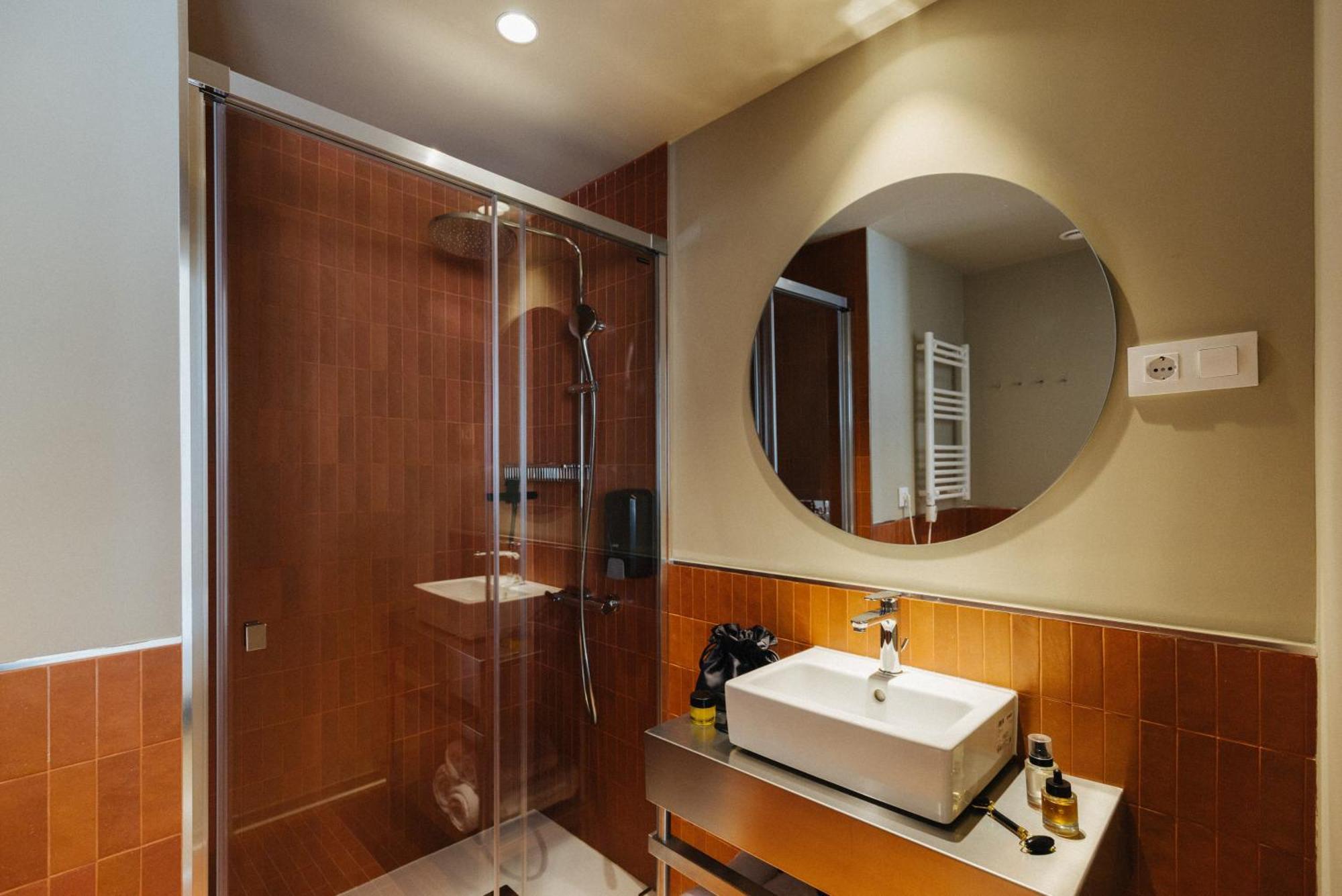 Double Room Private Bathroom