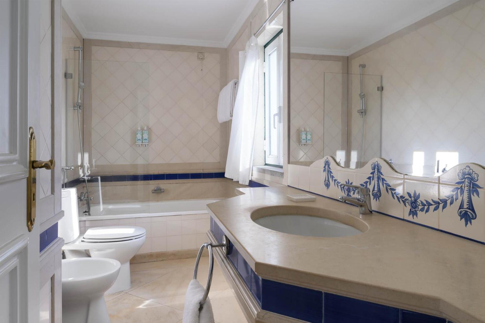 Deluxe Double or Twin Room Garden View