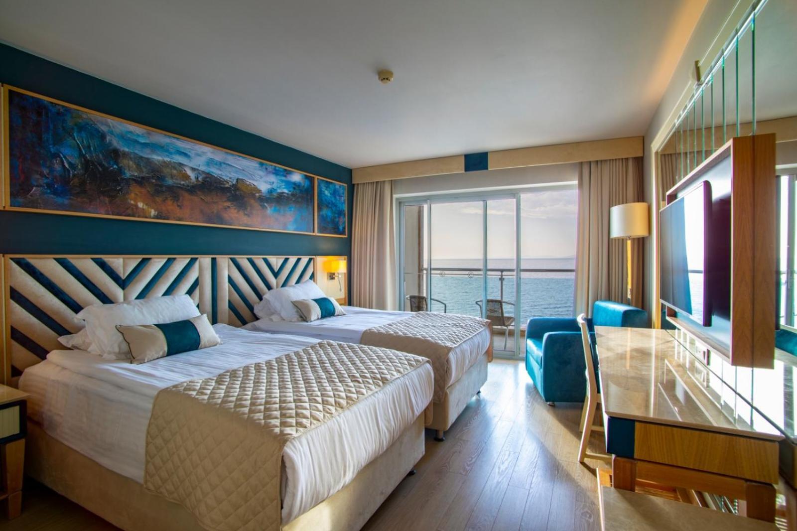 Superior Double or Twin Room with Sea View,1730040380:JPEG
